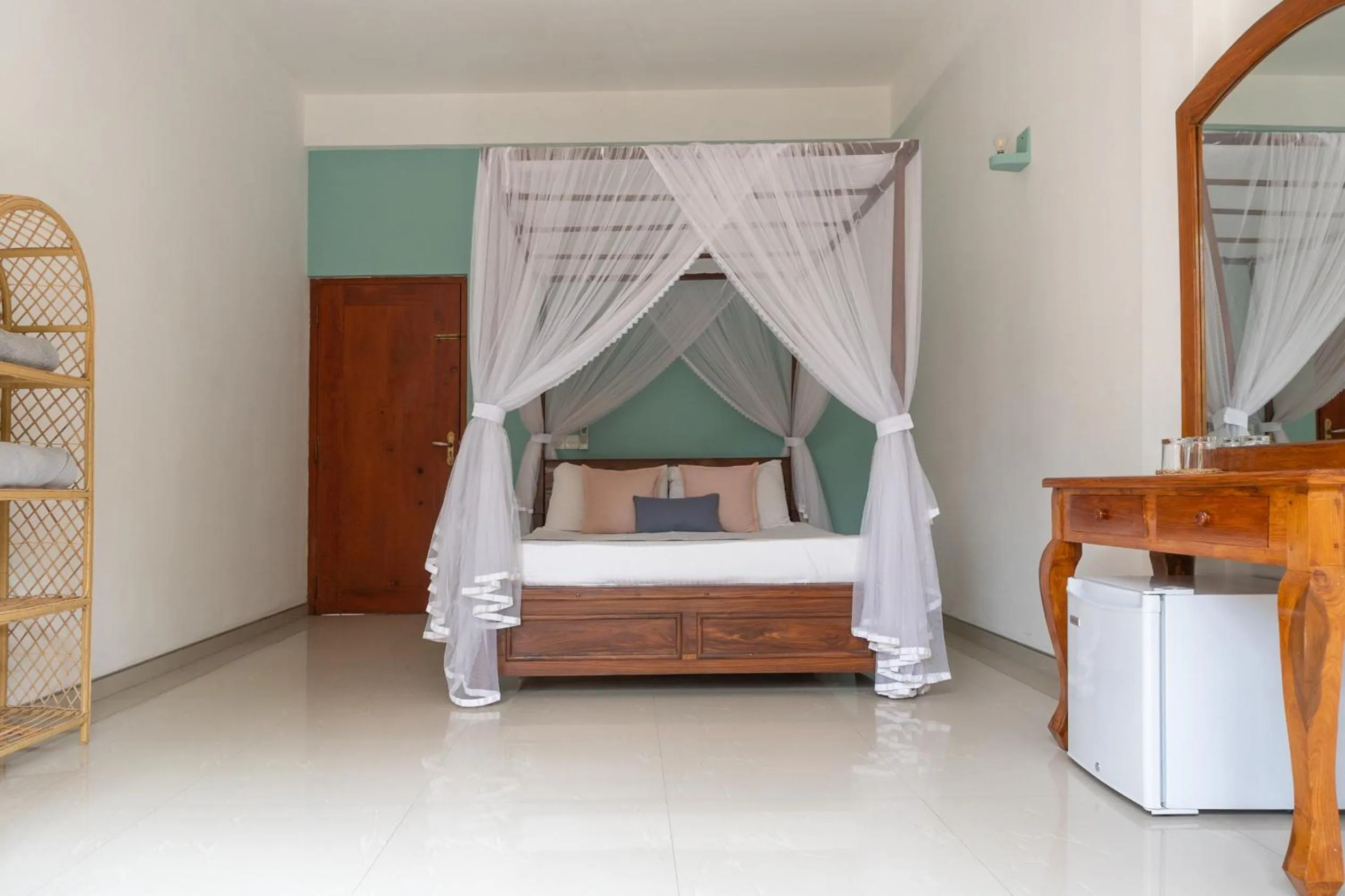 Bedroom, Bed in Rise - Bed & Breakfast