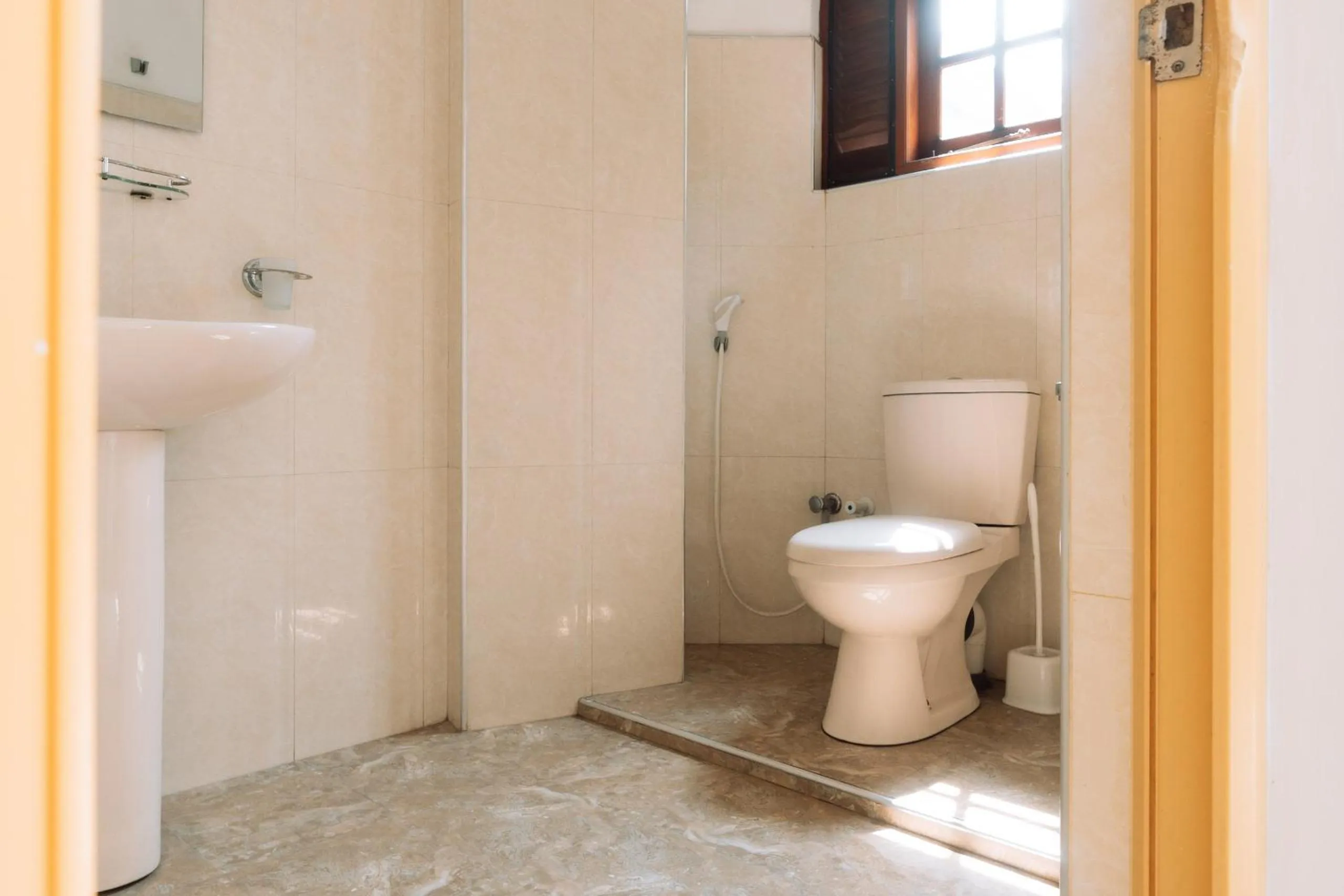 Bathroom in Rise - Bed & Breakfast