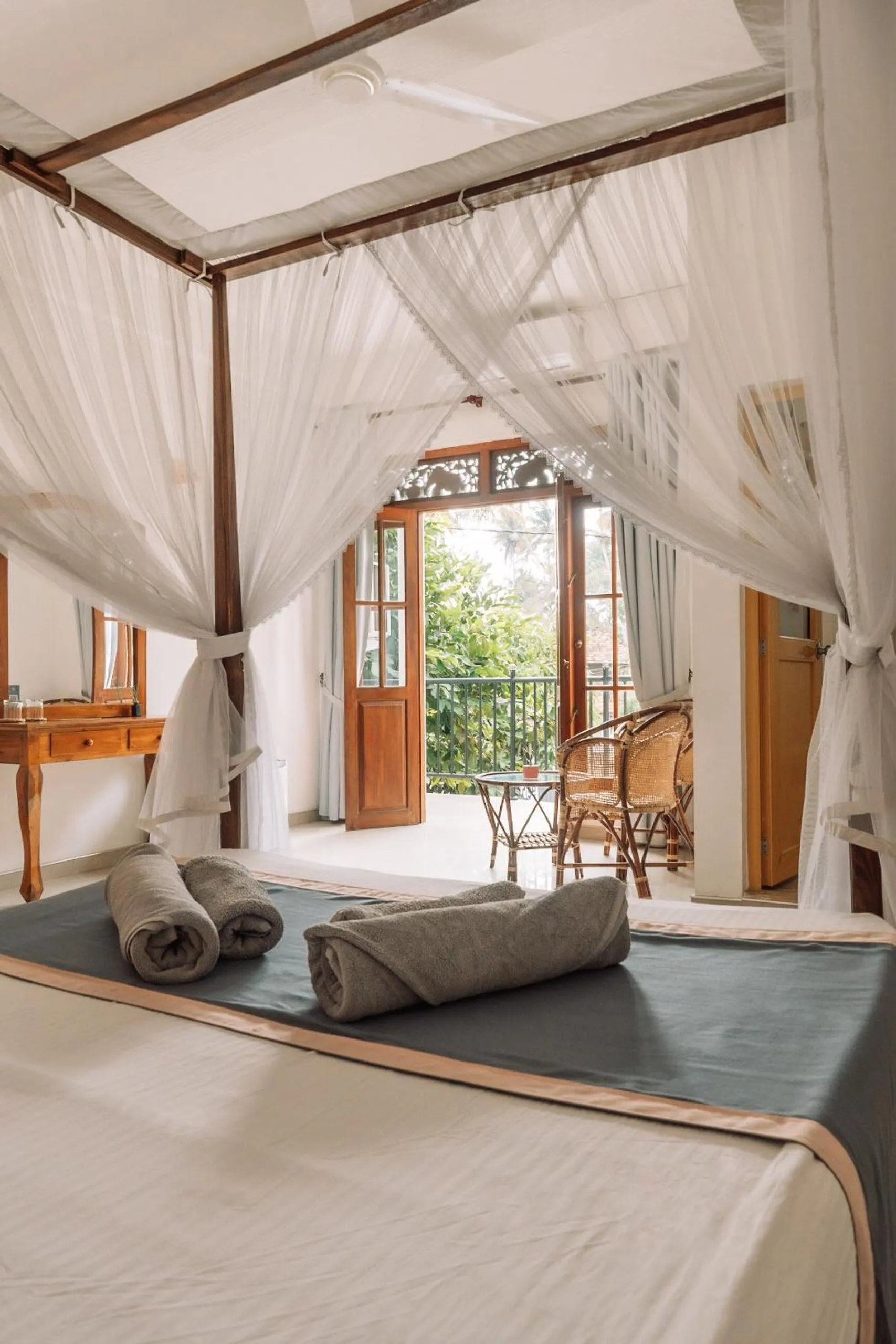 Bedroom, Bed in Rise - Bed & Breakfast