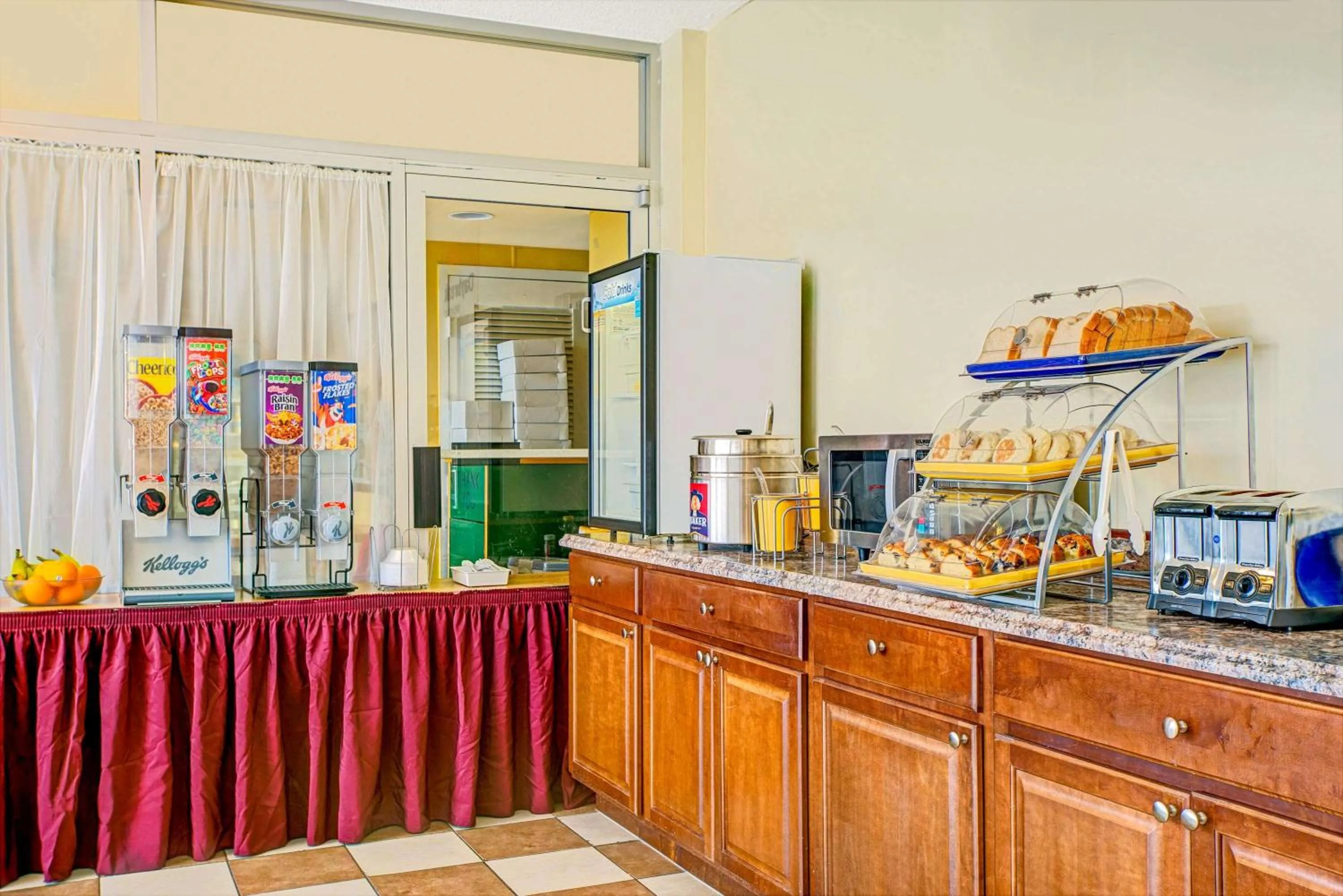 Property building in Days Inn by Wyndham Alexandria South