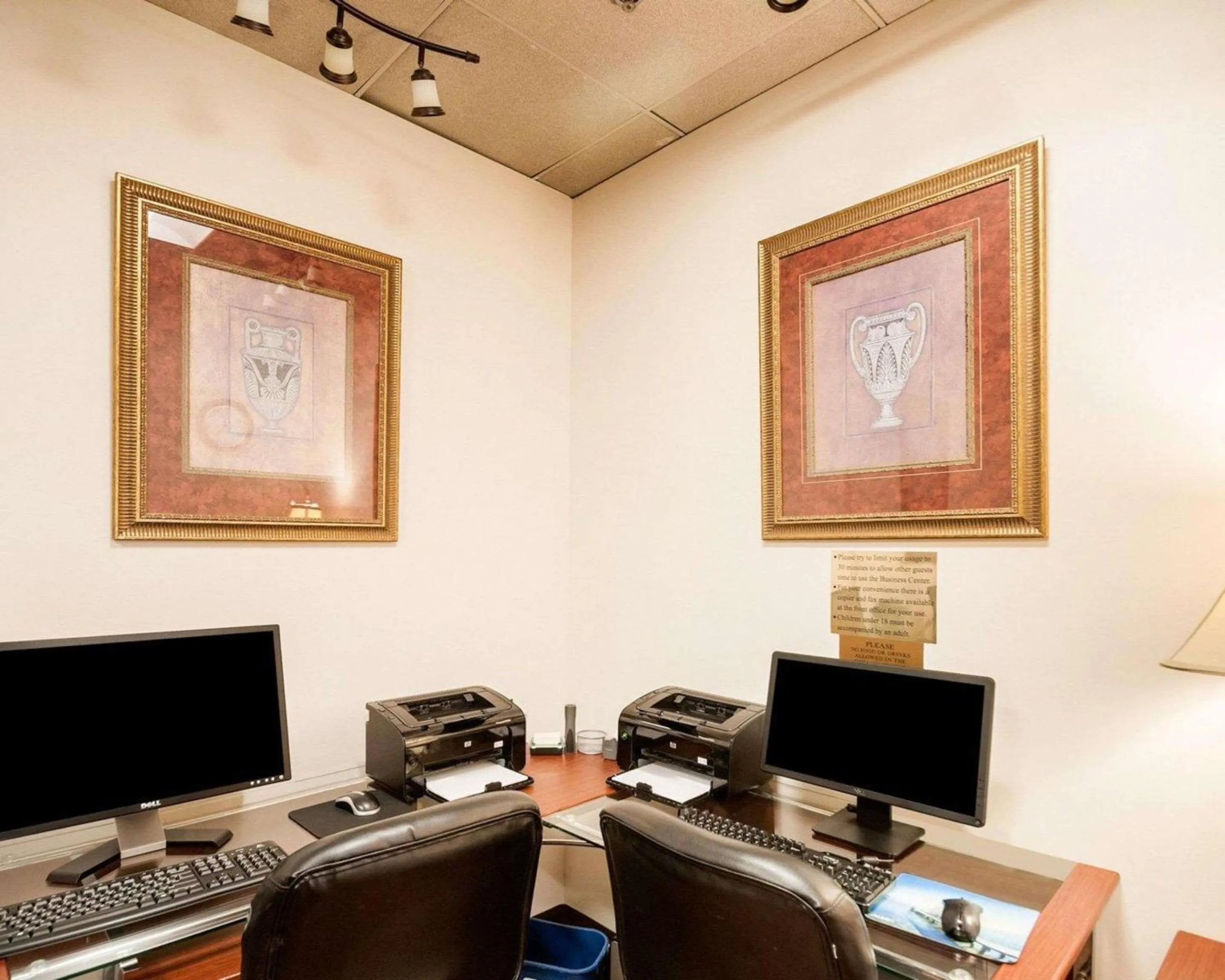 On site in Comfort Inn Shady Grove - Gaithersburg - Rockville