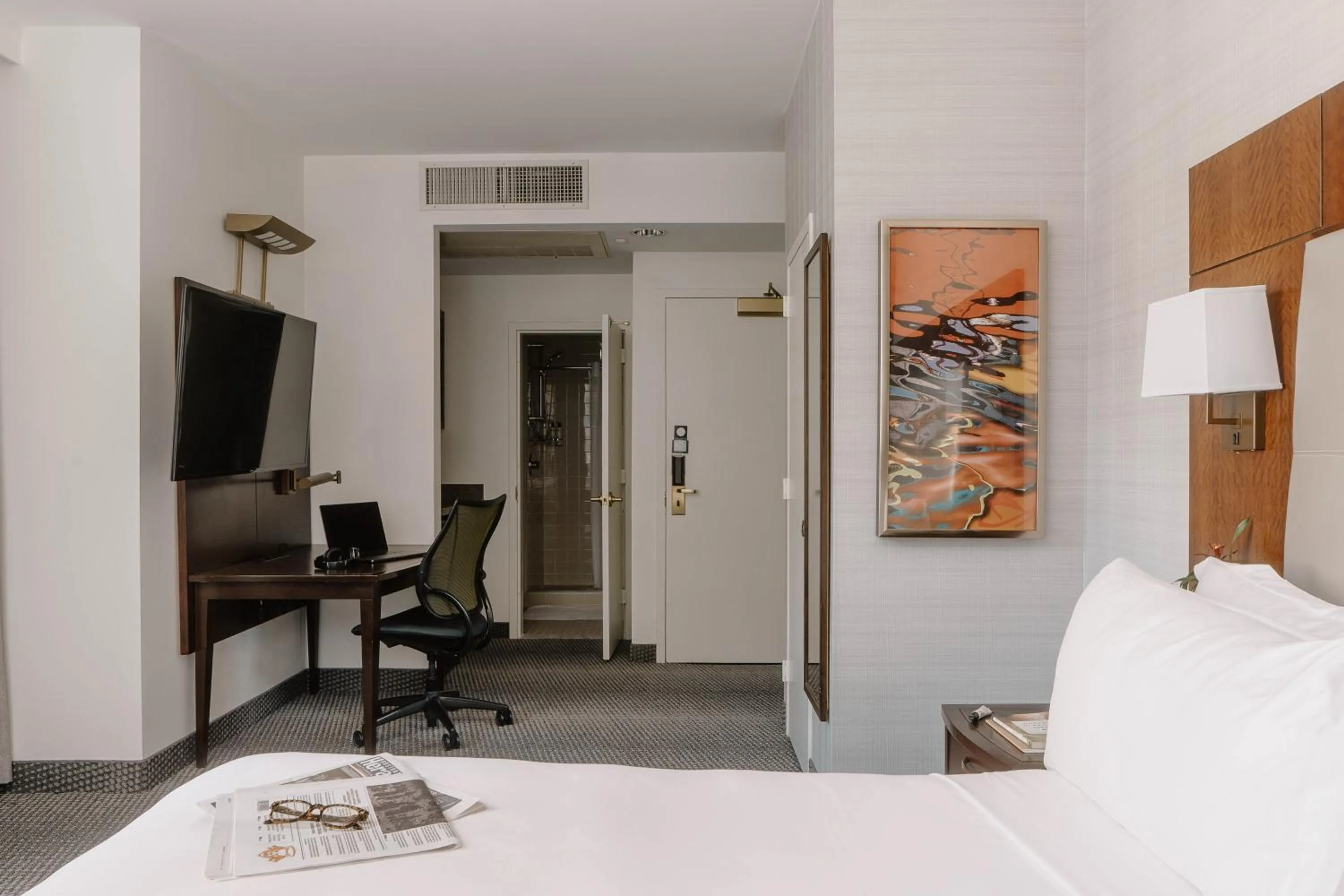 Bed in Club Quarters Hotel Faneuil Hall, Boston