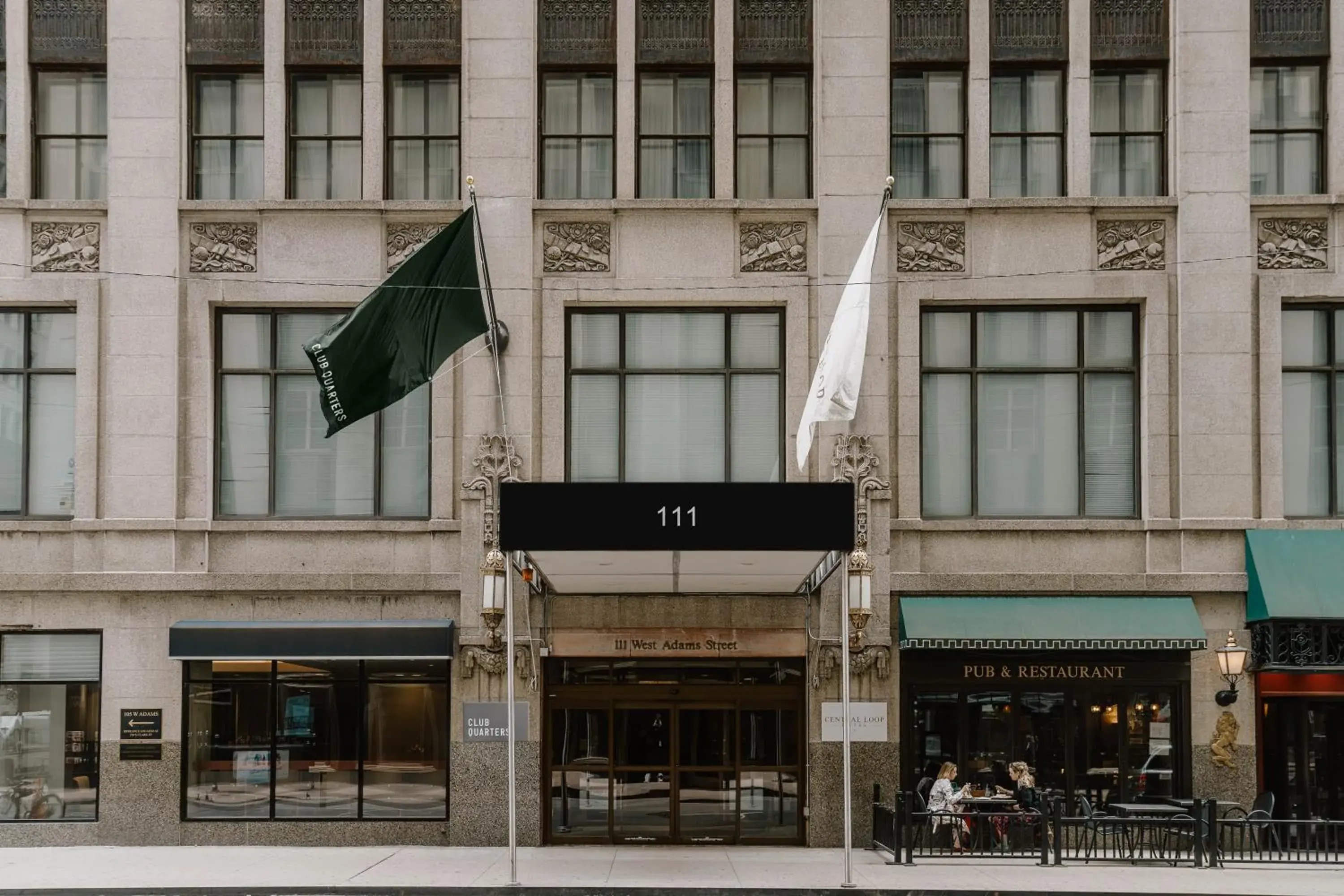 Property building in Club Quarters Hotel Central Loop, Chicago Property building in Club Quarters Hotel Central Loop, Chicago
