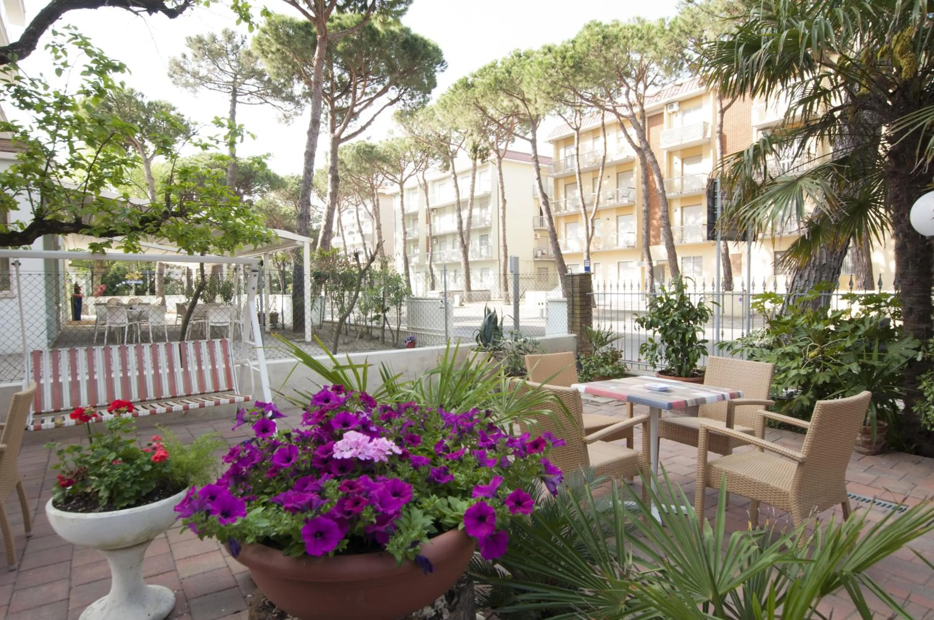 Patio in Hotel Edelweiss