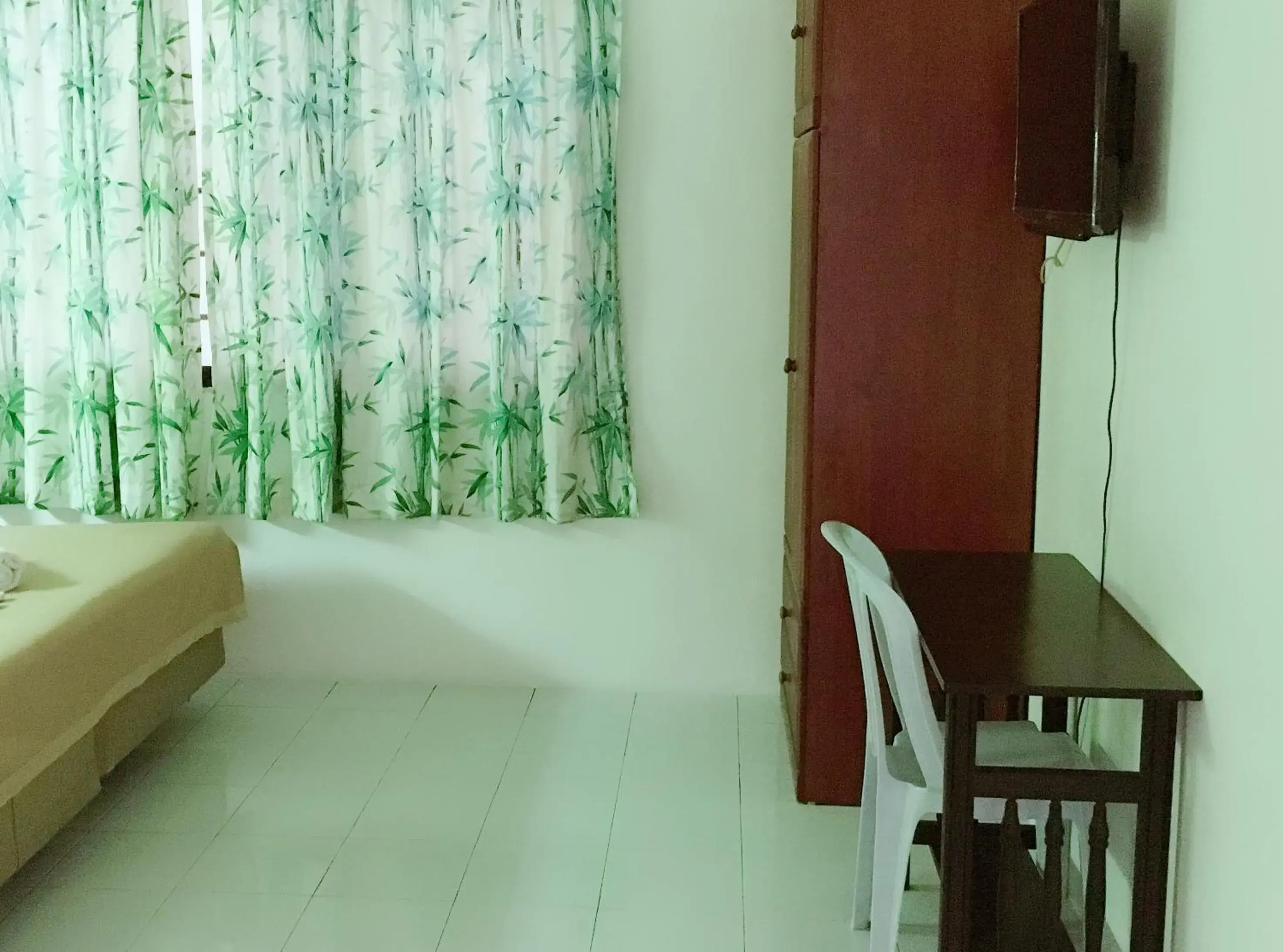 Three-Bedroom Apartment in Dindings Pantai Desair Apartment By DPD Three-Bedroom Apartment in Dindings Pantai Desair Apartment By DPD