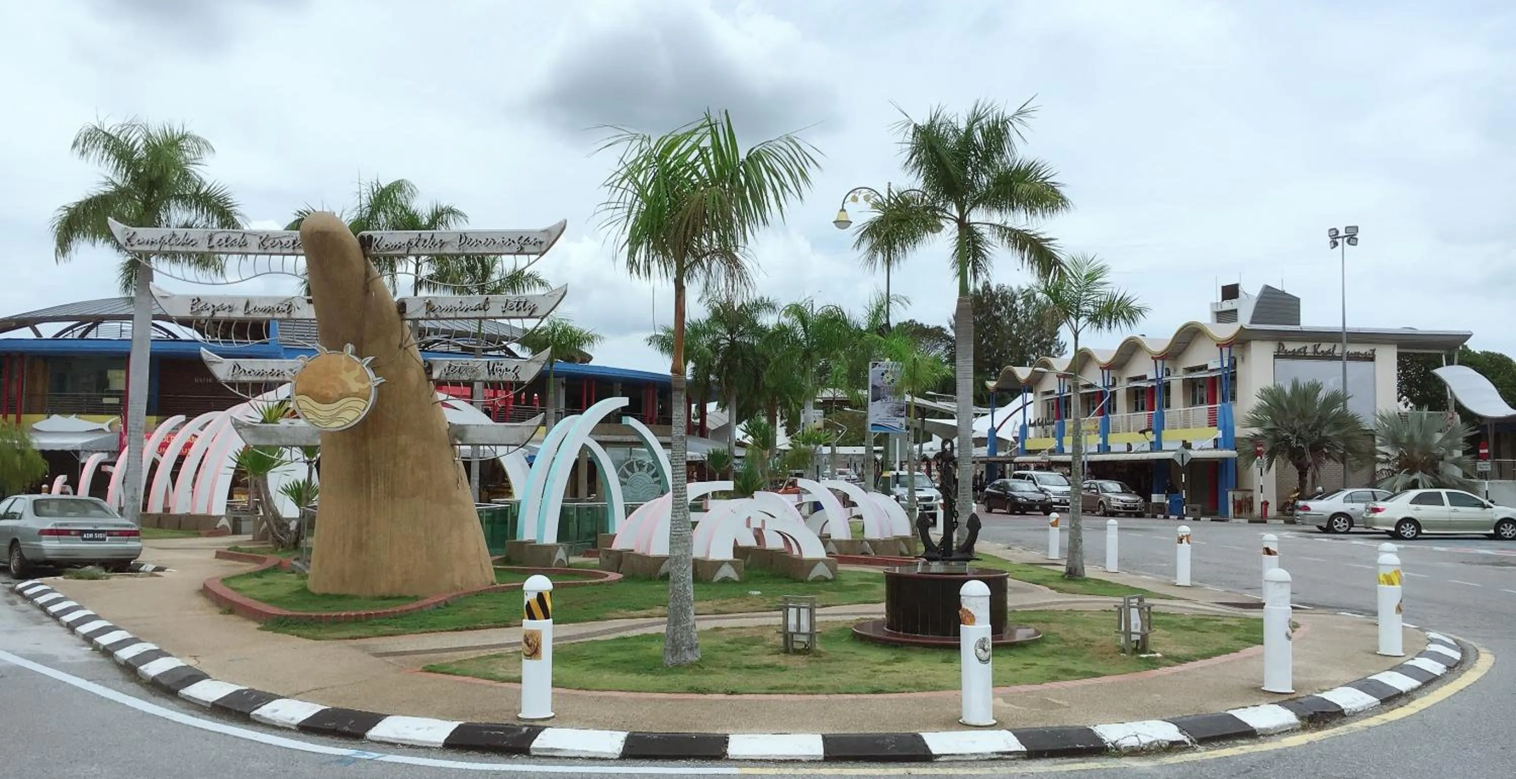 Nearby landmark in Dindings Pantai Desair Apartment By DPD