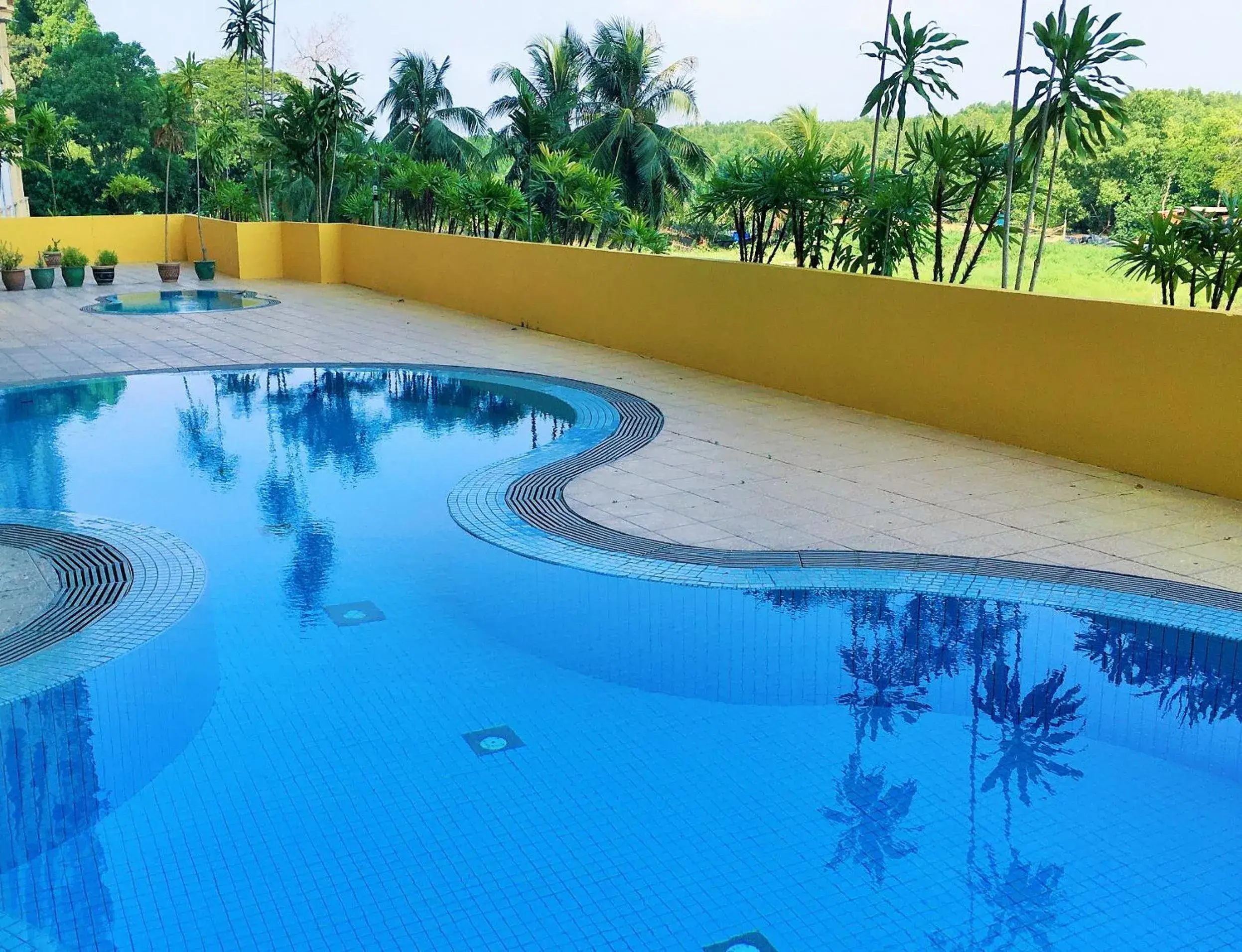 Swimming pool in Dindings Pantai Desair Apartment By DPD Swimming pool in Dindings Pantai Desair Apartment By DPD