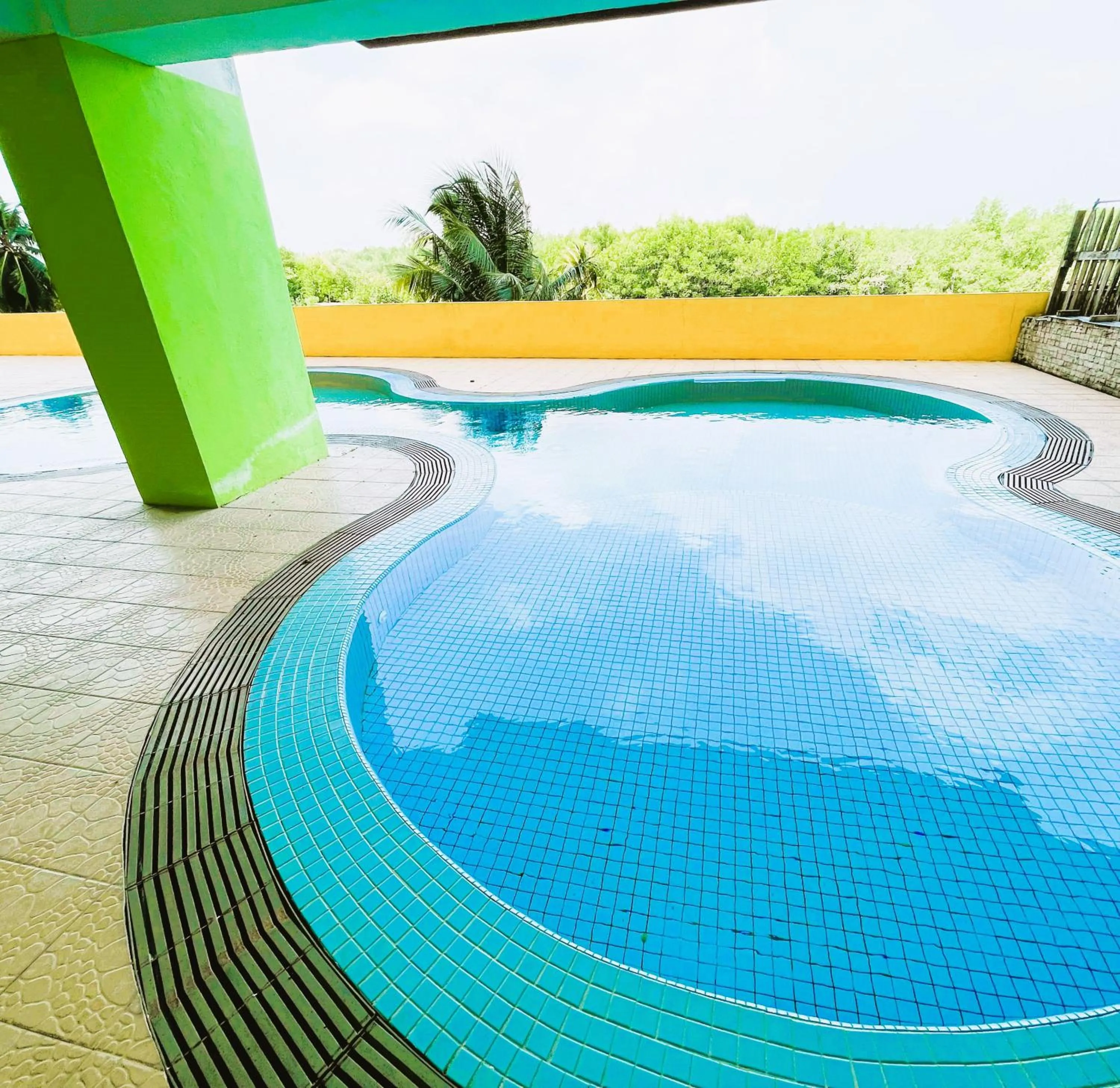 Swimming pool in Dindings Pantai Desair Apartment By DPD