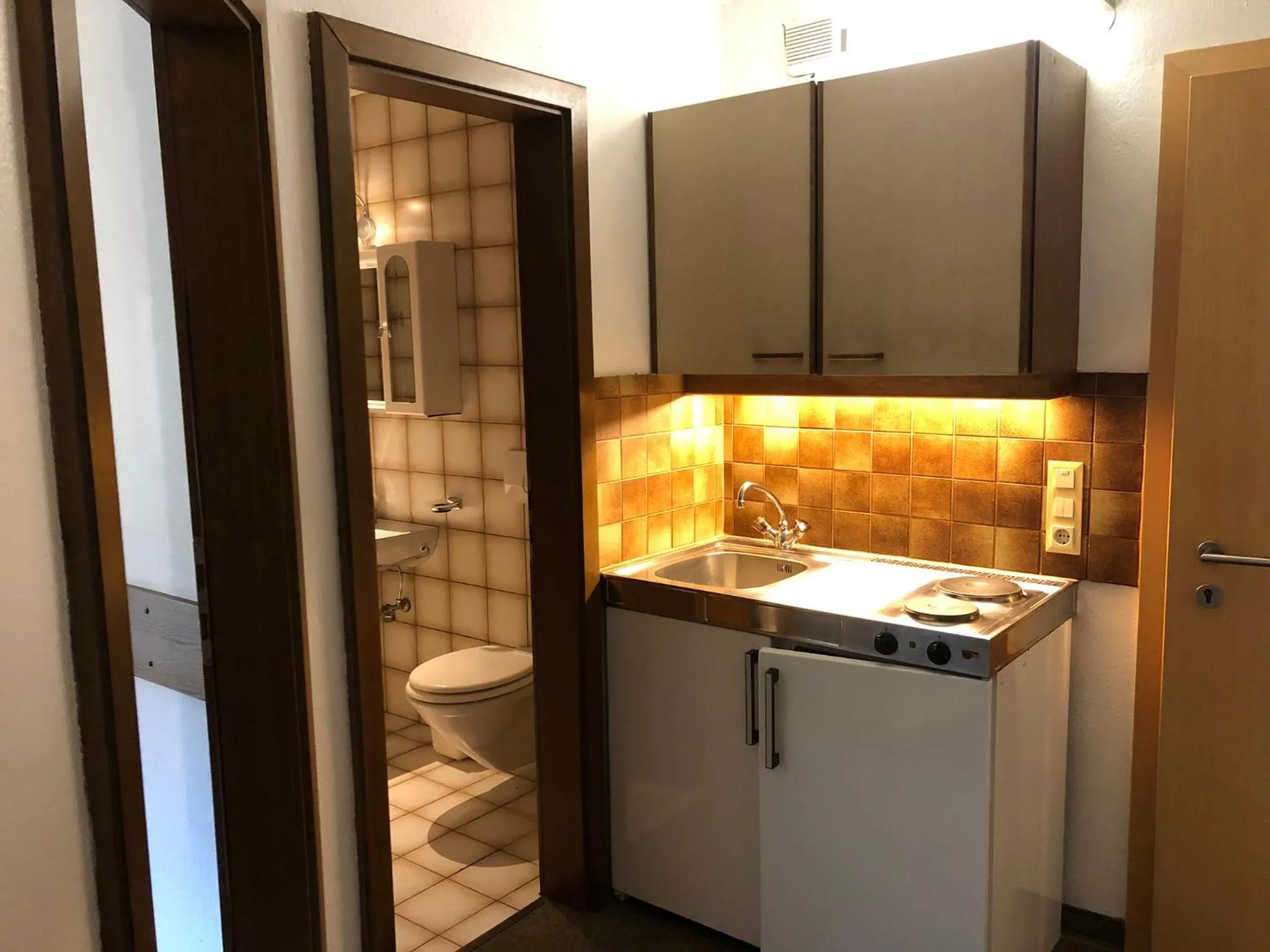 Kitchen or kitchenette in Chalet Elfie