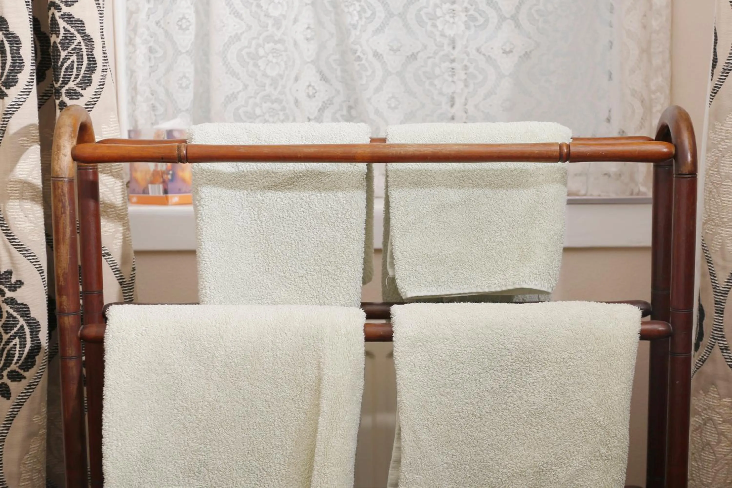 Bed in The Dunning Hotel