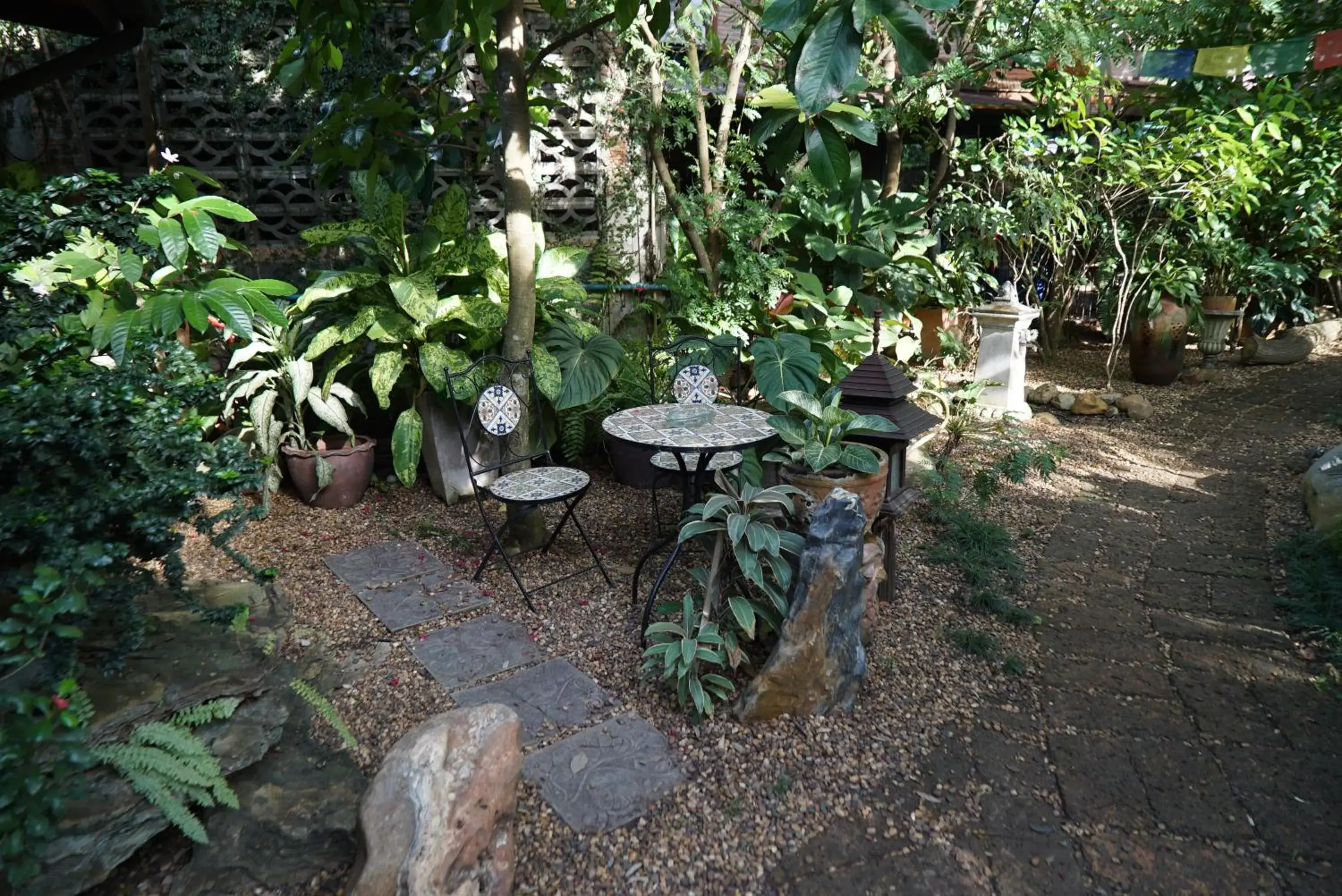 Garden view in Cattani's Riverside Home Garden view in Cattani's Riverside Home