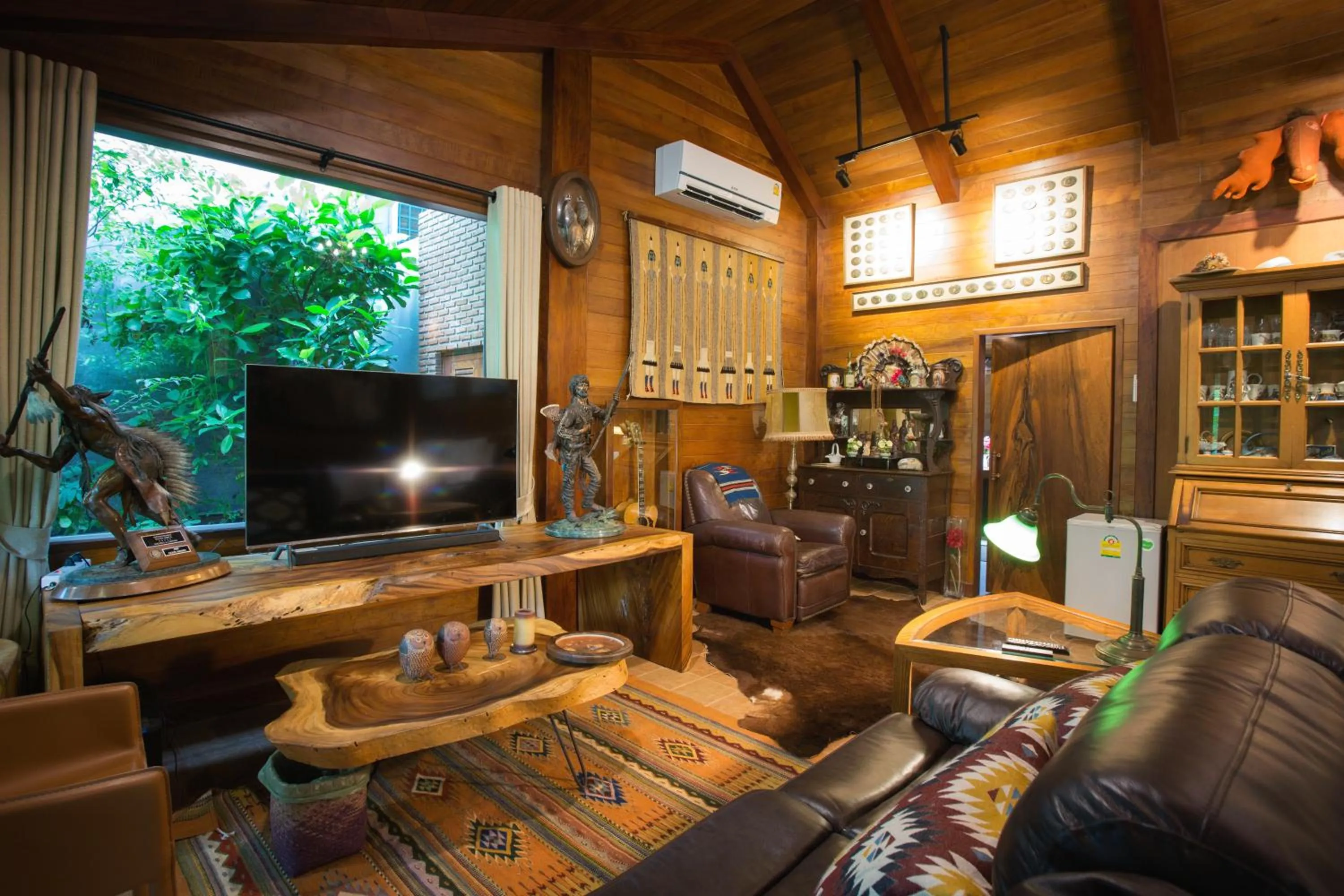 Living room in Cattani's Riverside Home