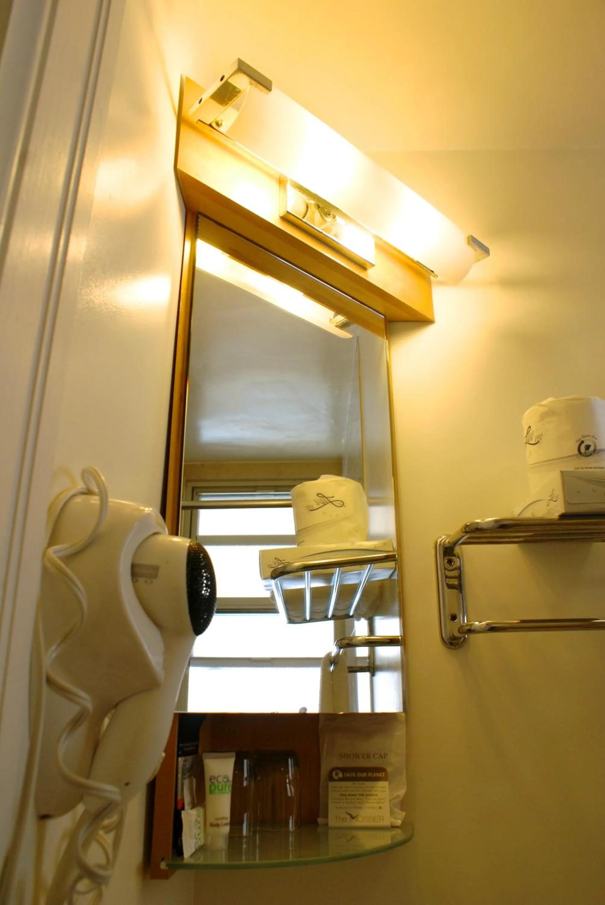 Bathroom in The Mosser Hotel