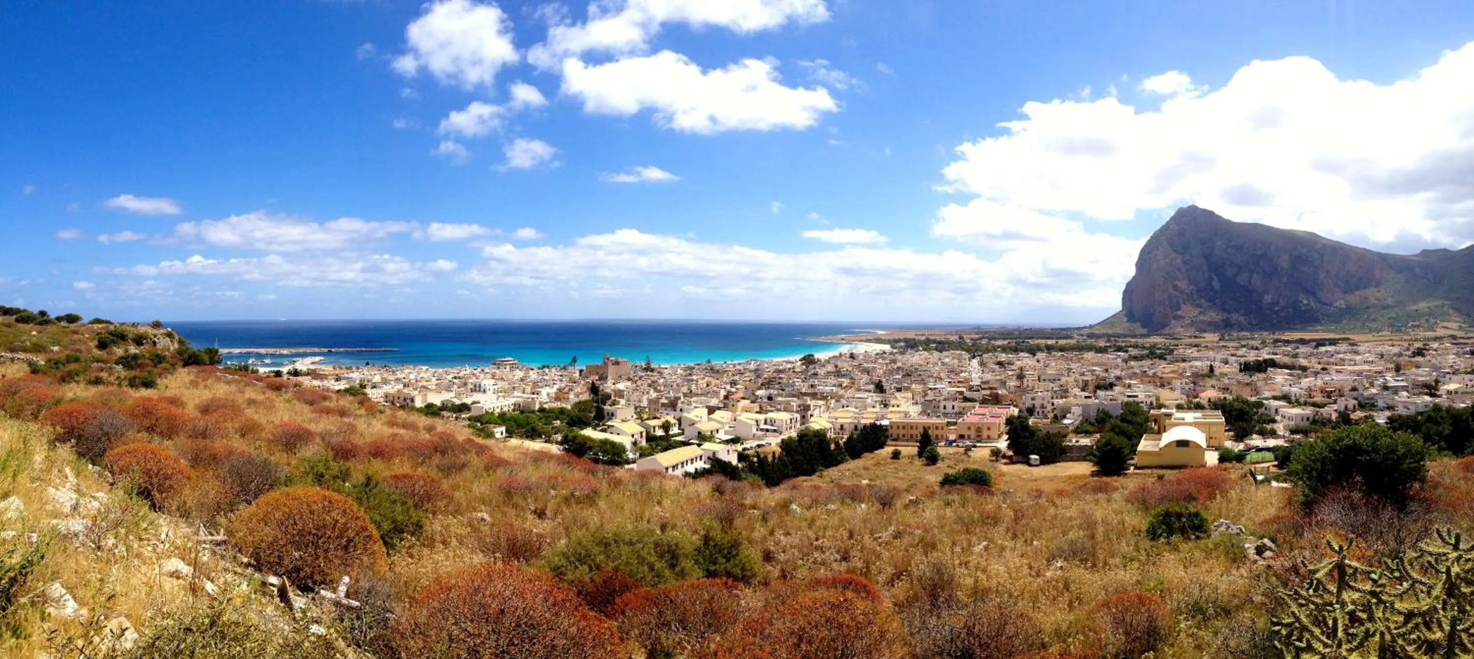 Communal lounge/ TV room in La Terrazza Di San Vito