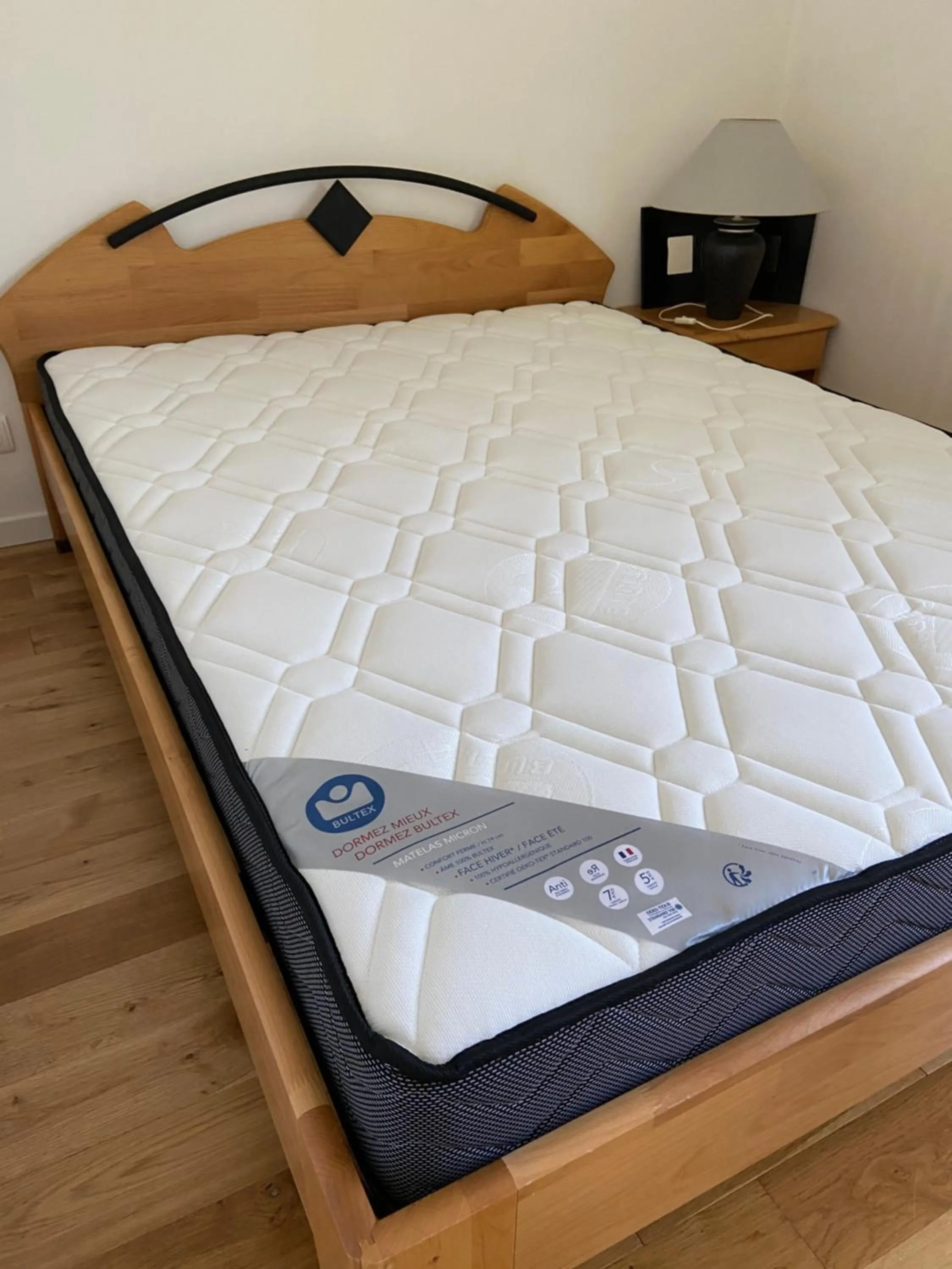 Bed in Chambres dans villa avec piscine