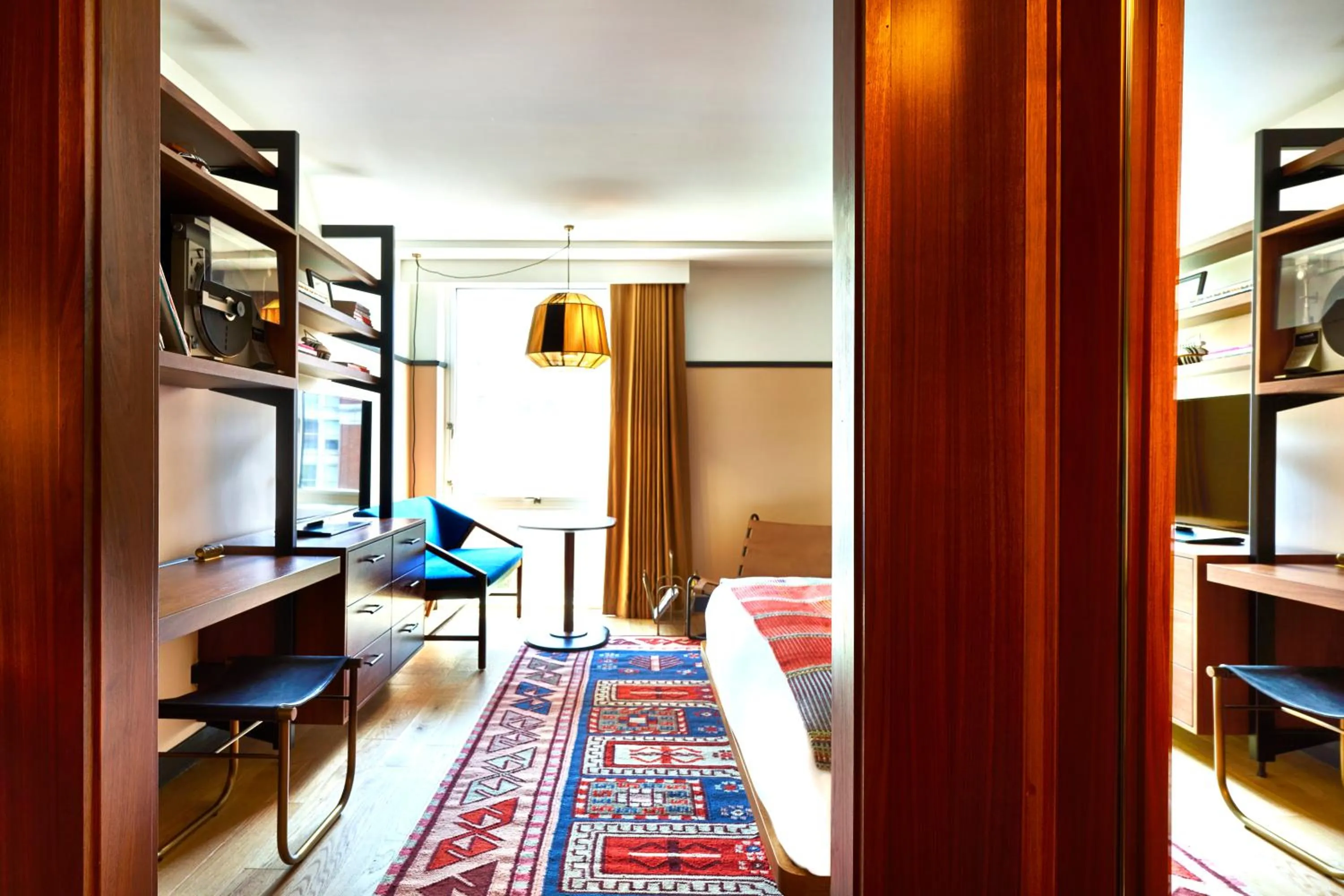 TV and multimedia, Bed in Eaton DC