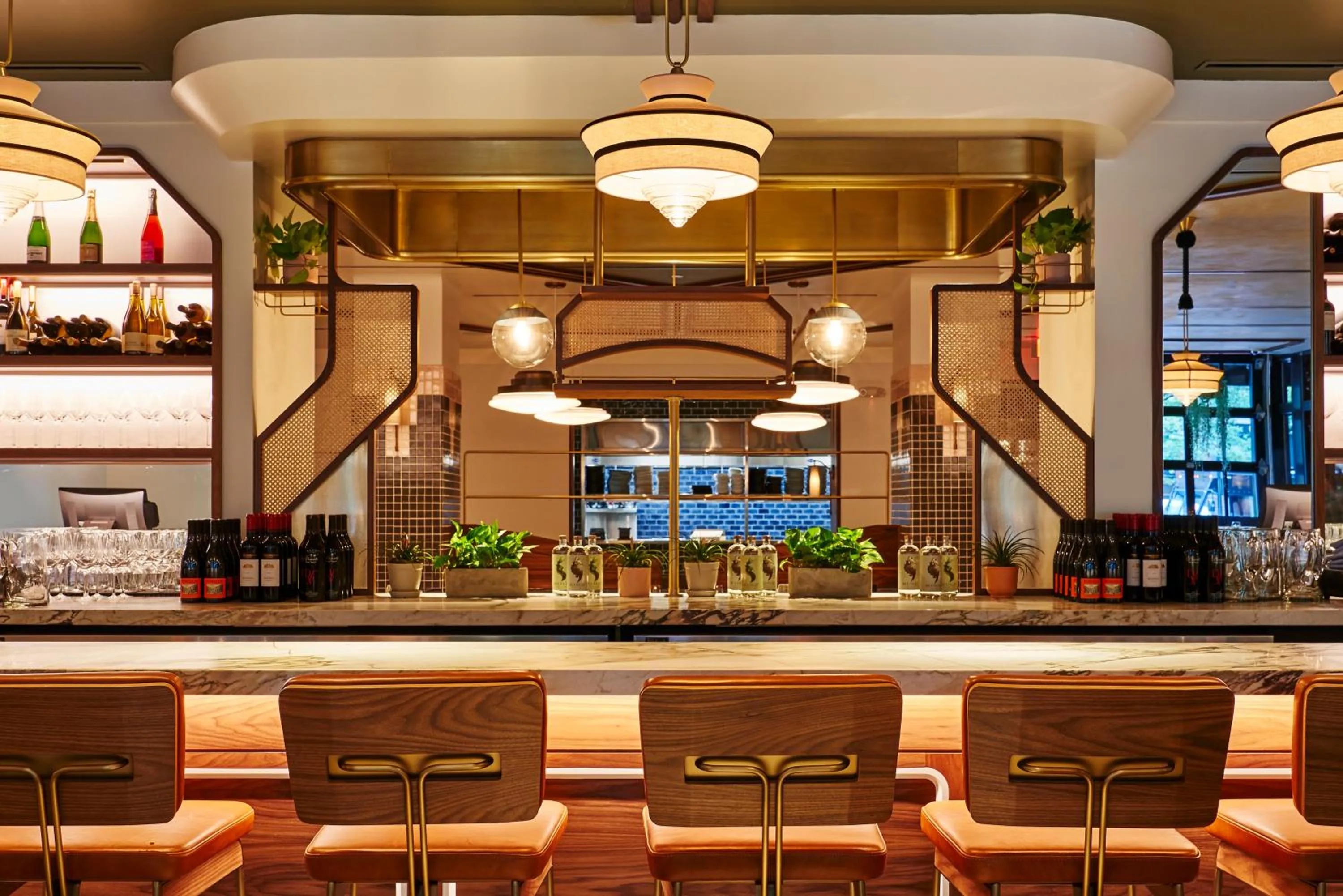 Restaurant/places to eat in Eaton DC