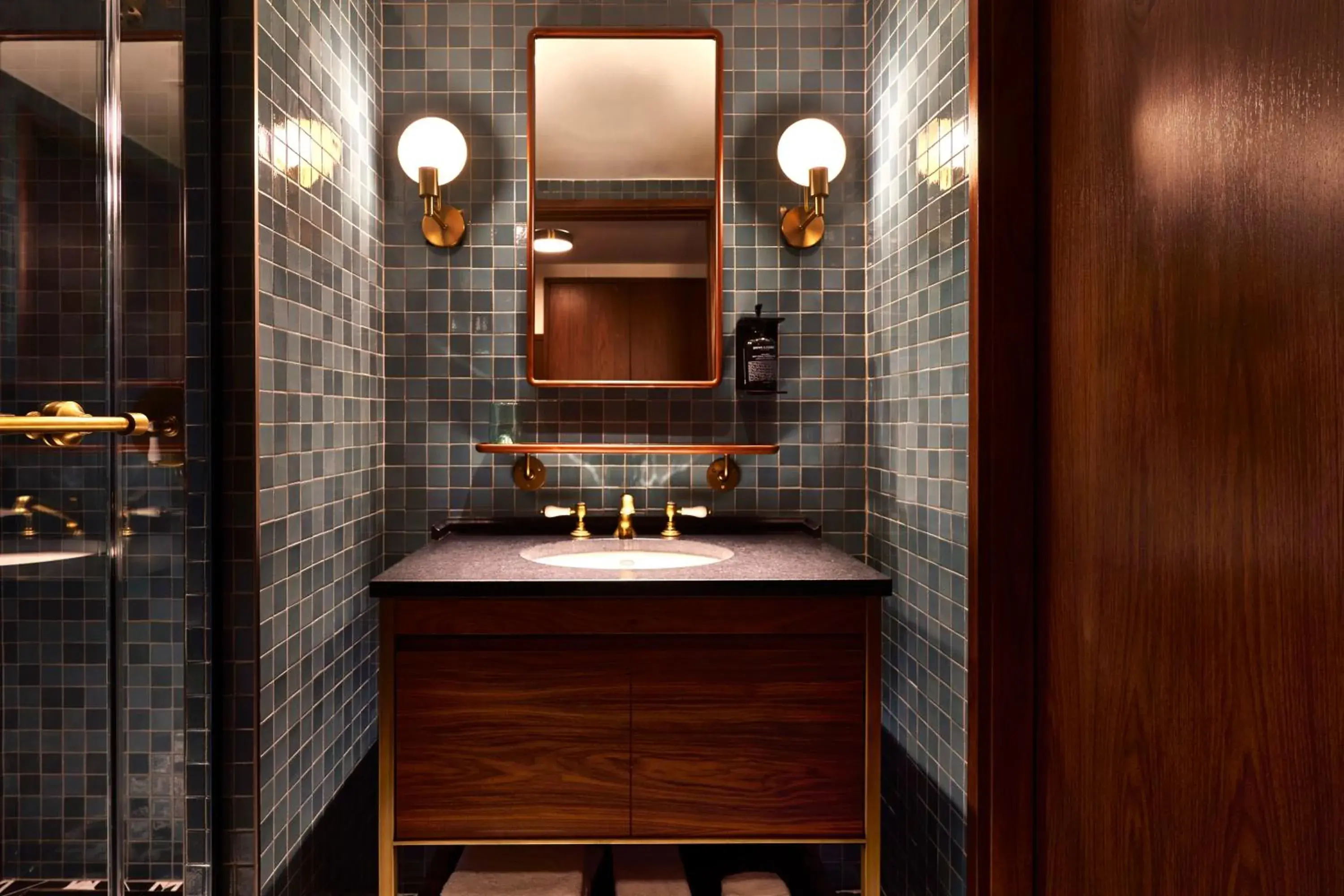 Cabin King in Eaton DC Cabin King in Eaton DC