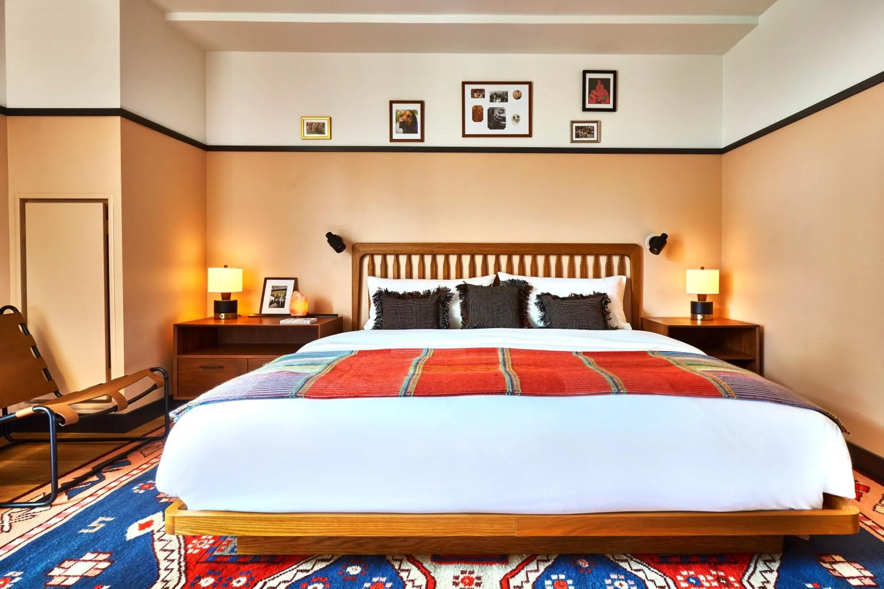 Study King in Eaton DC Study King in Eaton DC