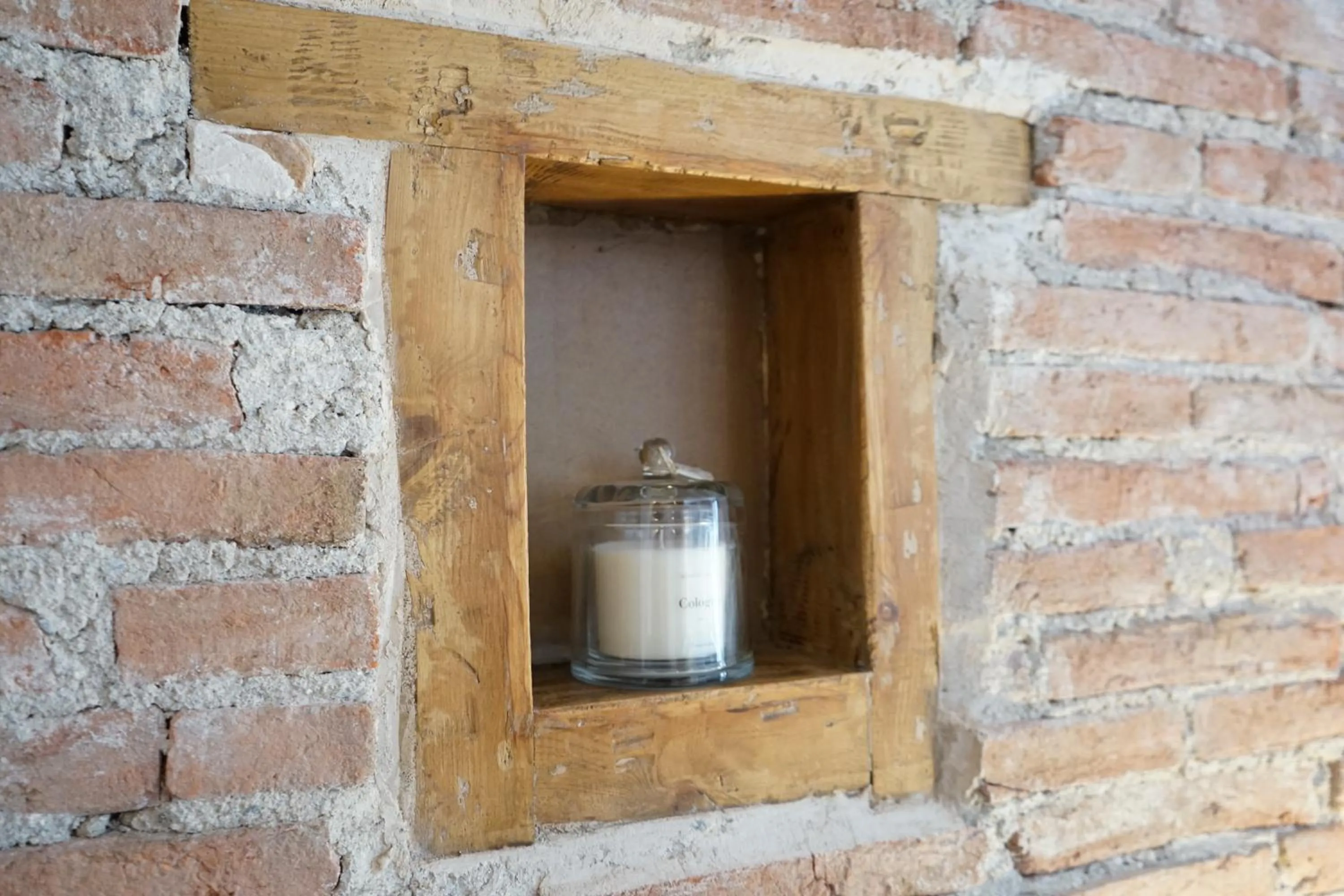 Decorative detail in Fonda Biayna