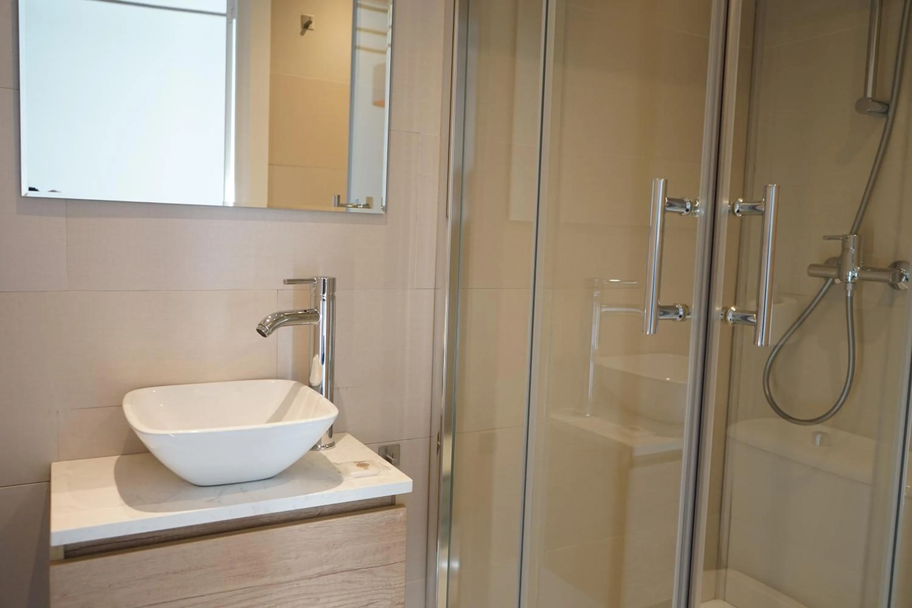 Bathroom in Fonda Biayna