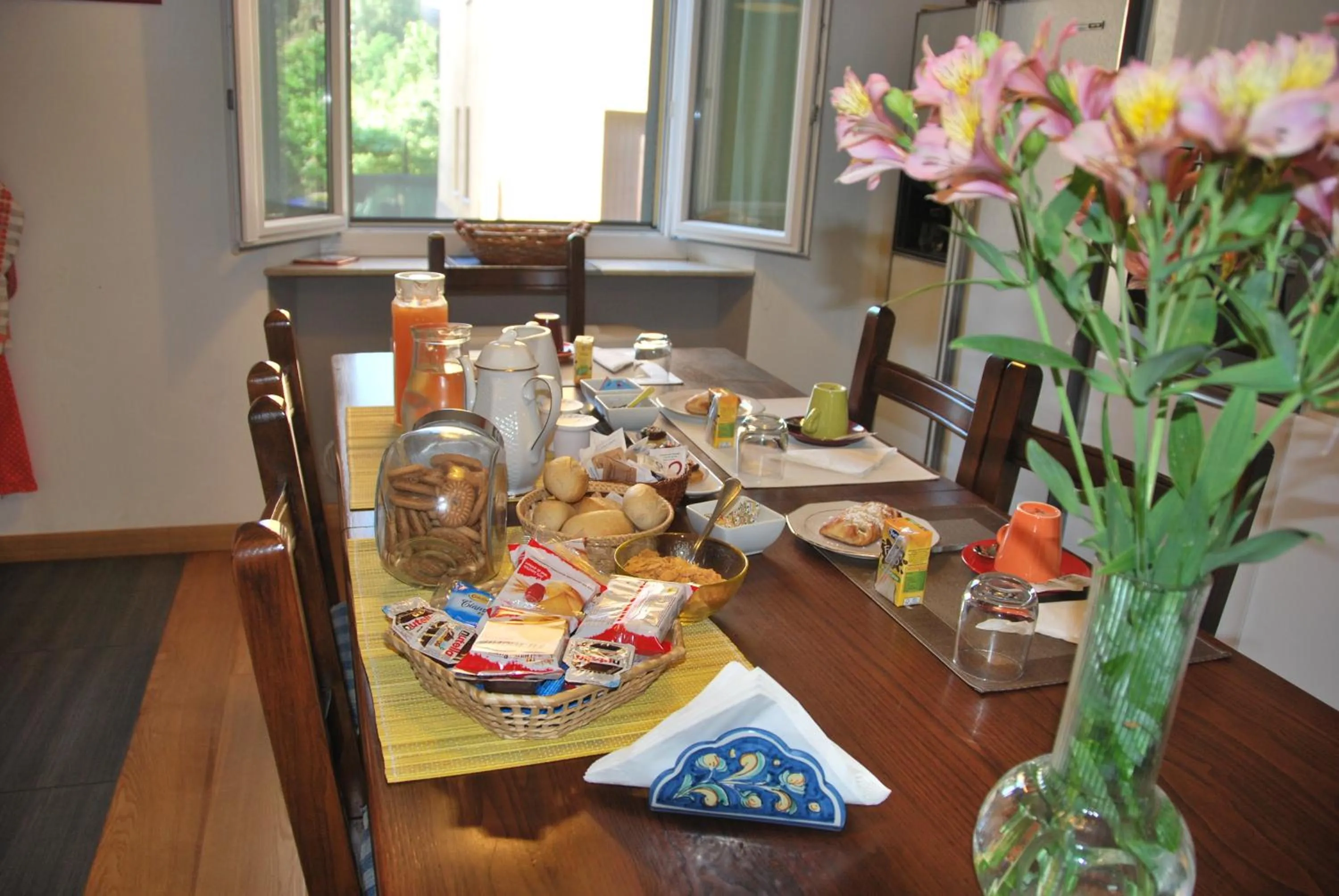 Buffet breakfast in B&B Percorso Verde