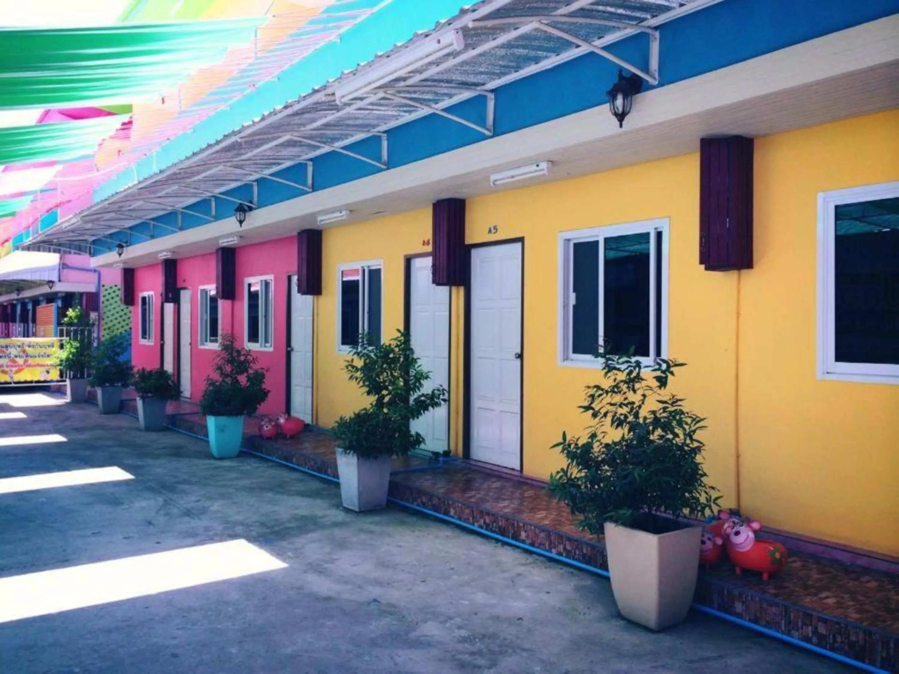 Facade/entrance in The Richy Grand