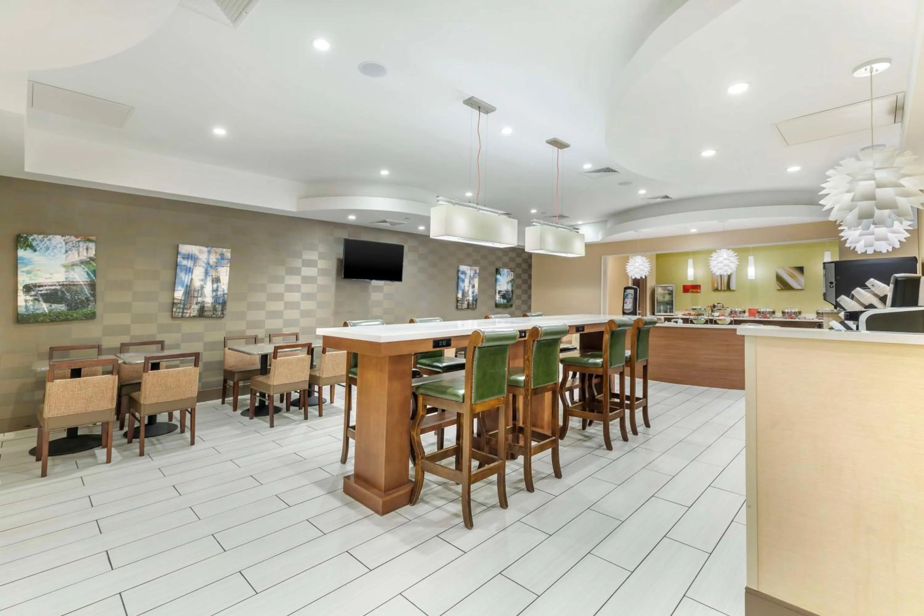 Breakfast in Best Western Plus New Englander