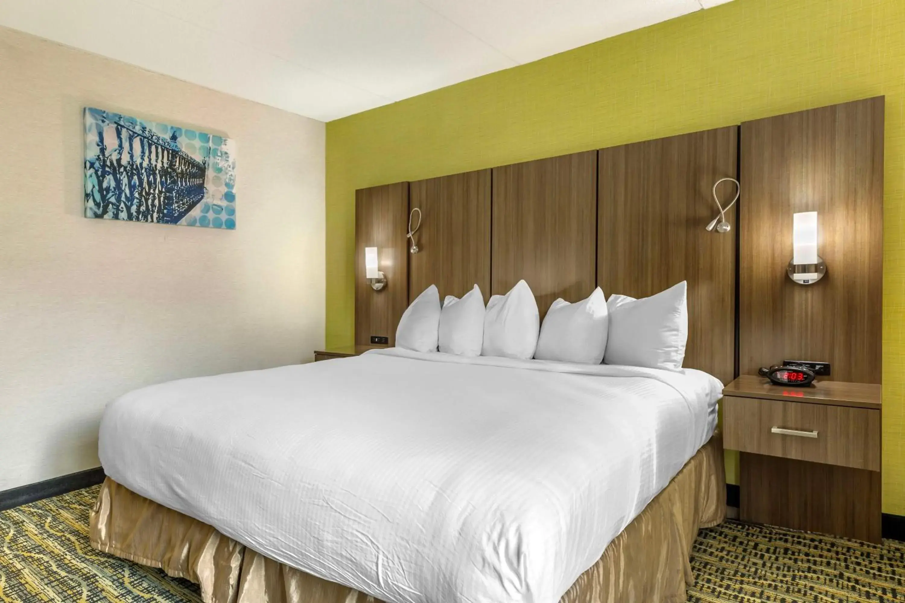 Bedroom, Bed in Best Western Plus New Englander Bedroom, Bed in Best Western Plus New Englander