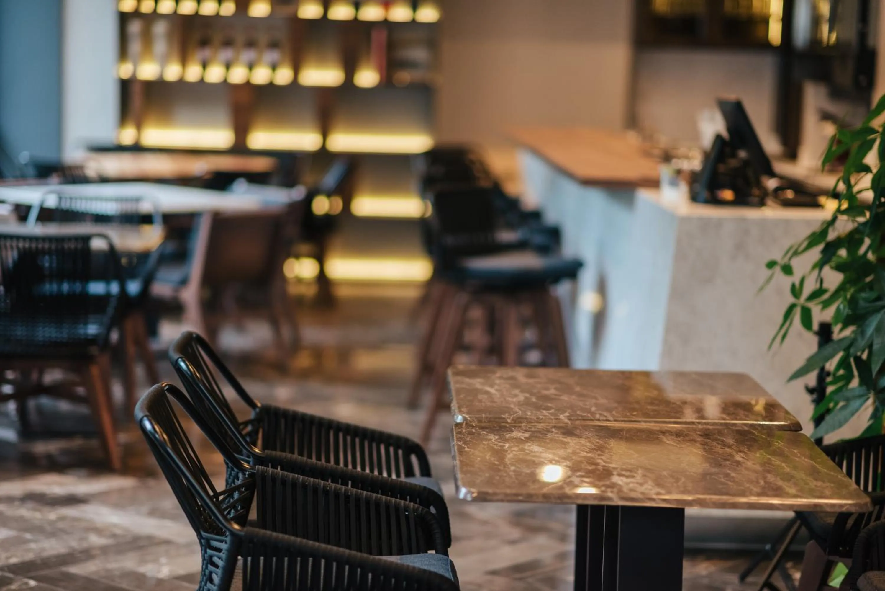 Restaurant/places to eat in Aya Hotel