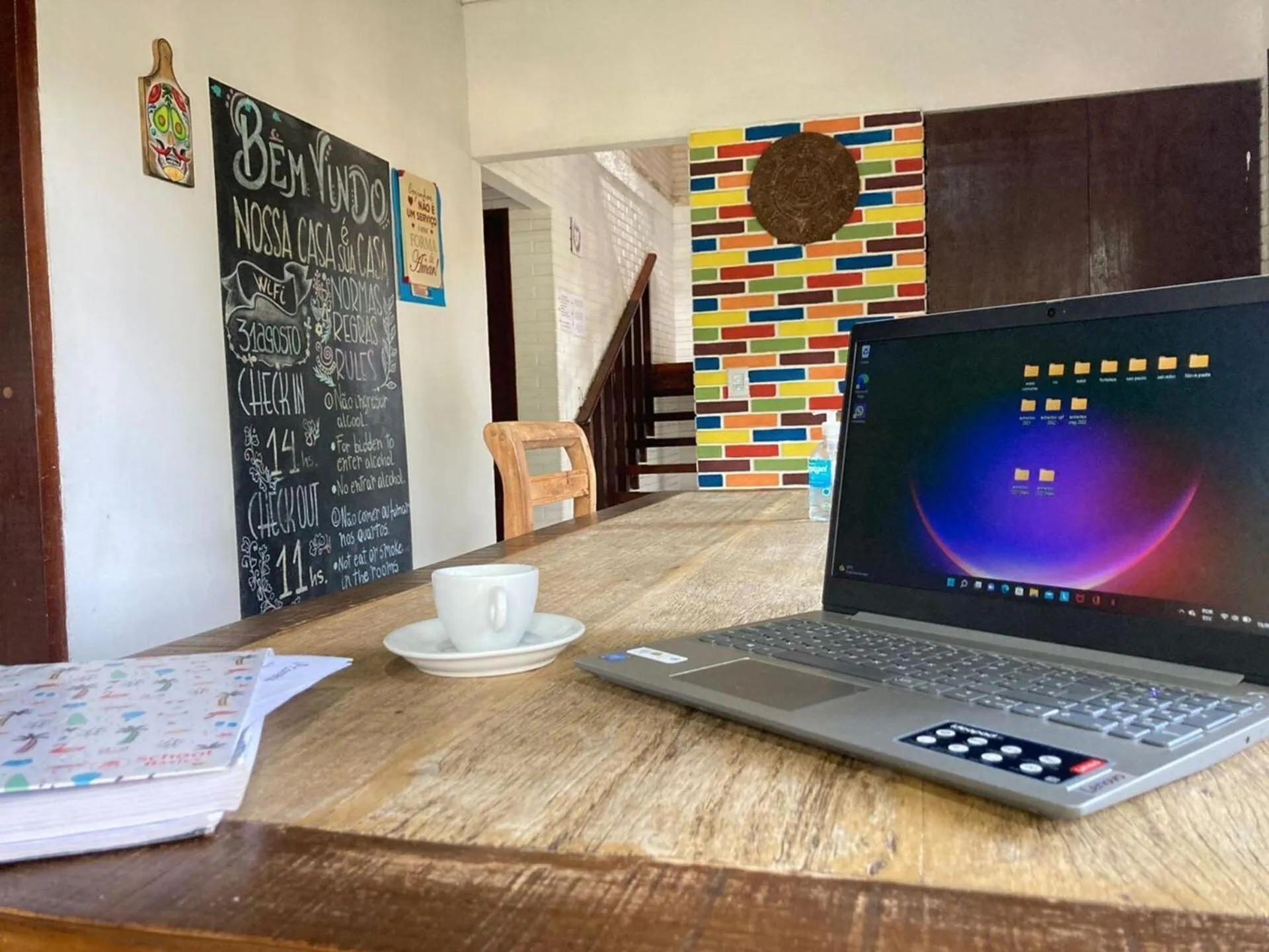 Dining area in 5to Elemento House