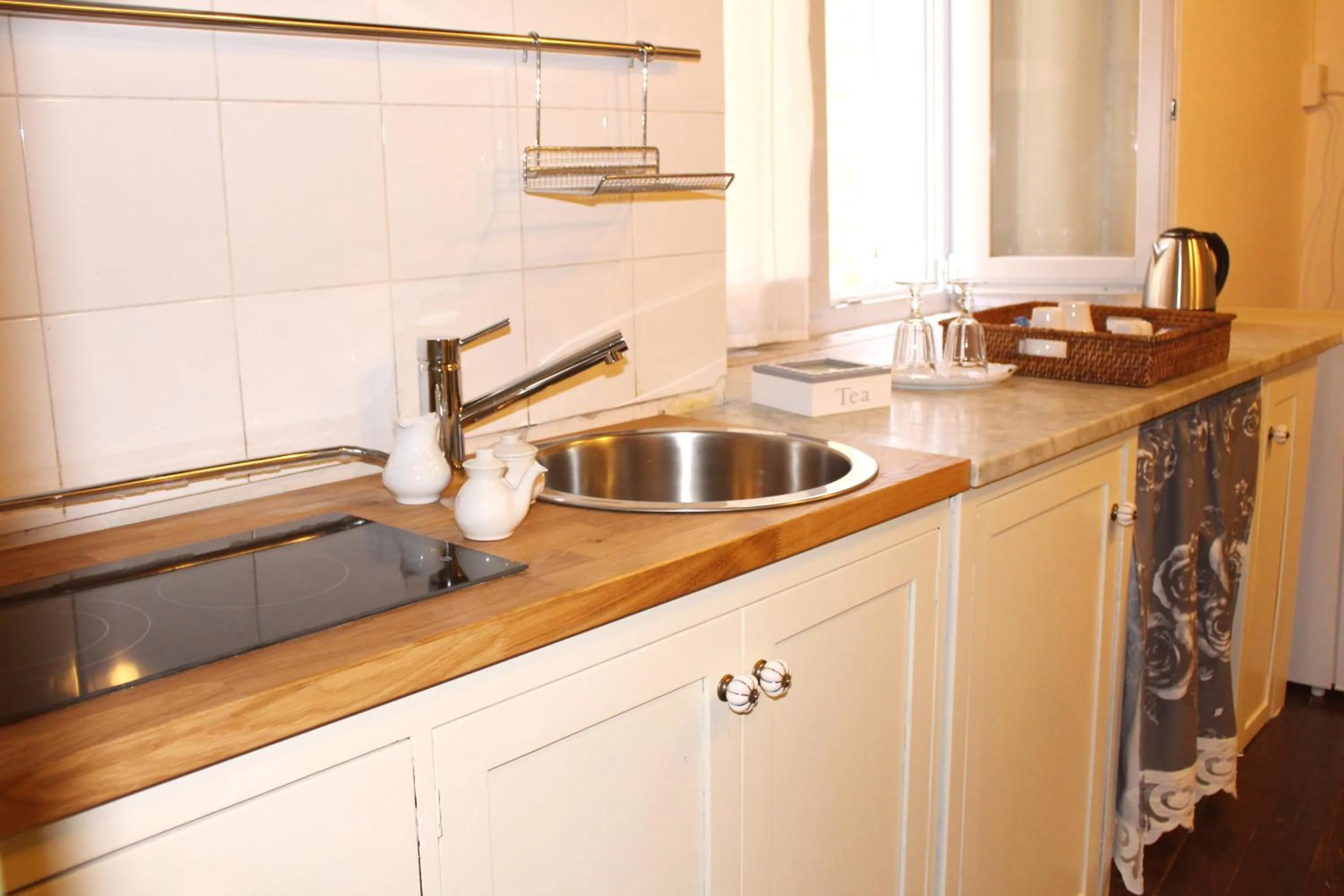 Kitchen or kitchenette in Resort a Palazzo B&B