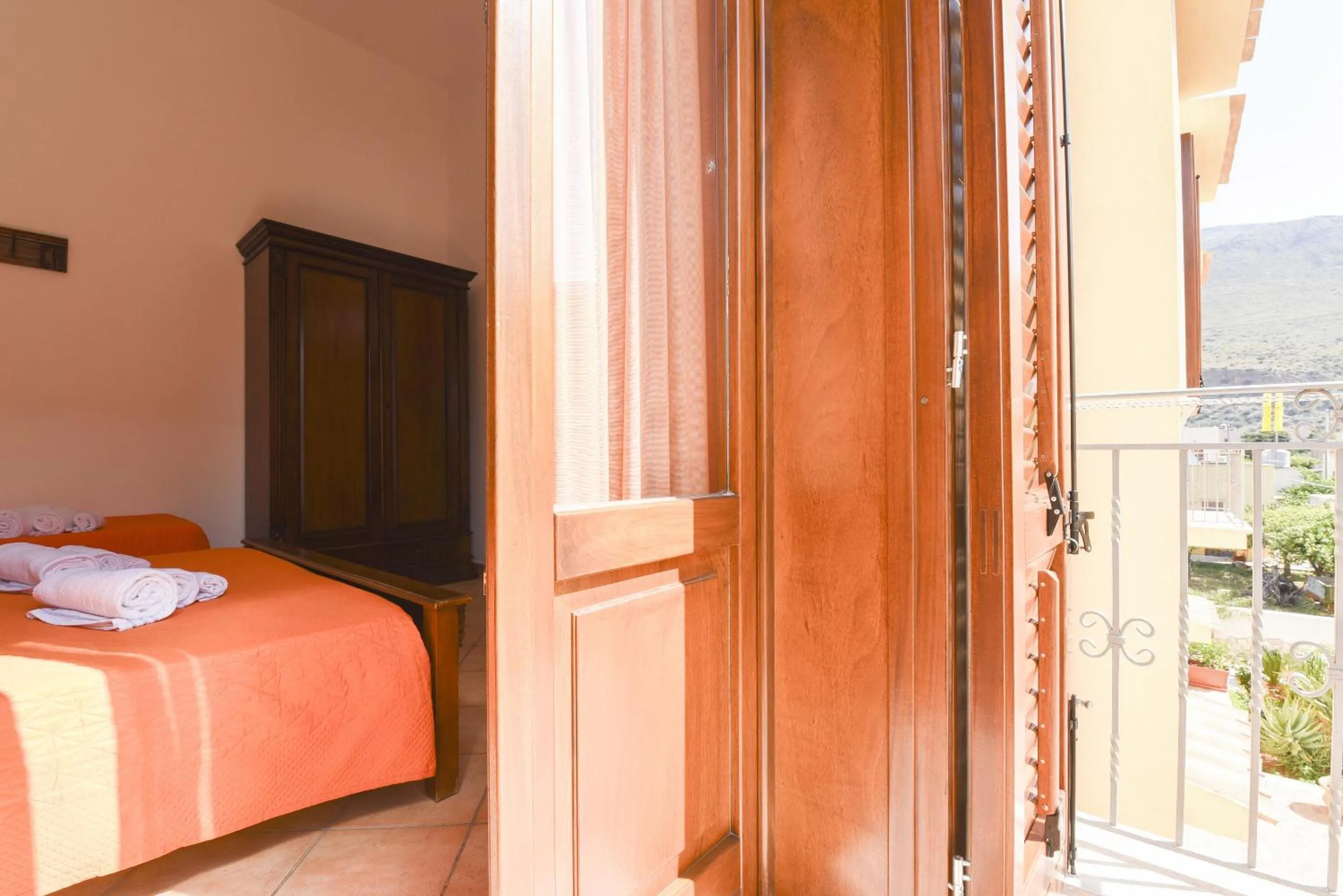 View (from property/room), Bed in Aurora Castelluzzo