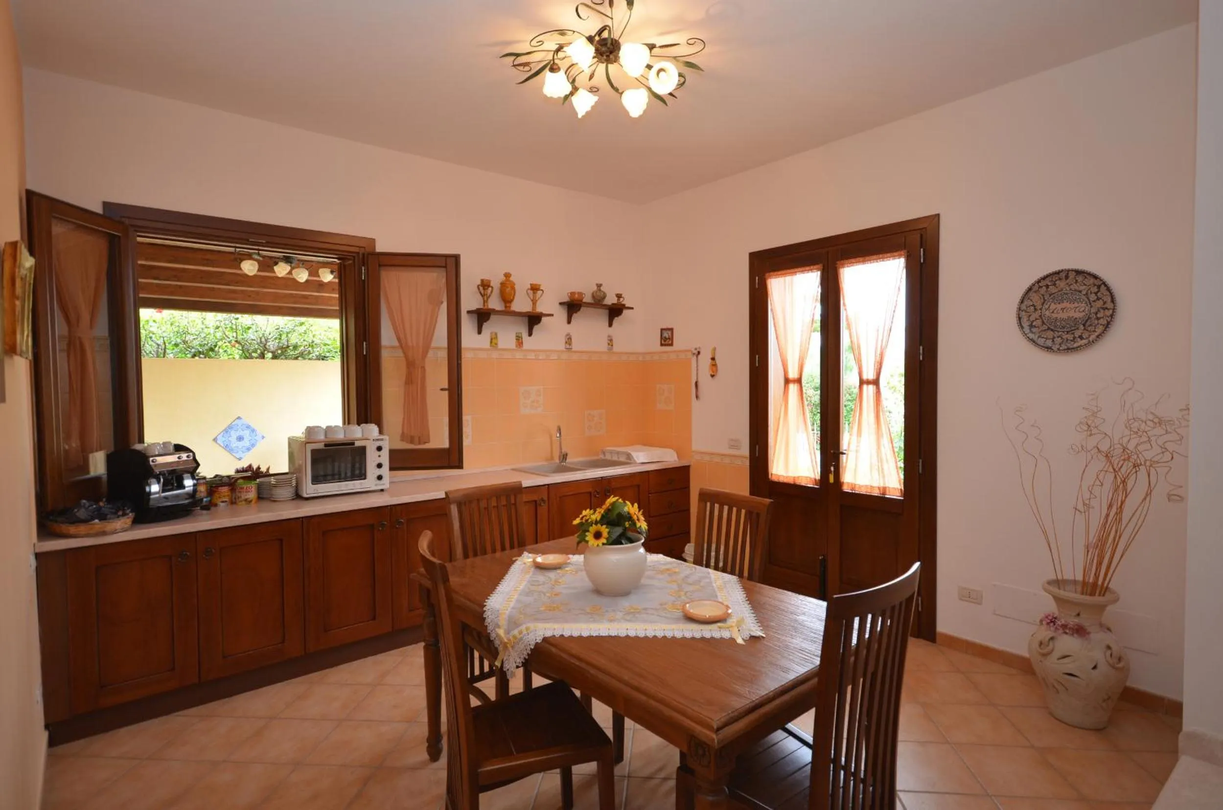 Lounge or bar in Aurora Castelluzzo