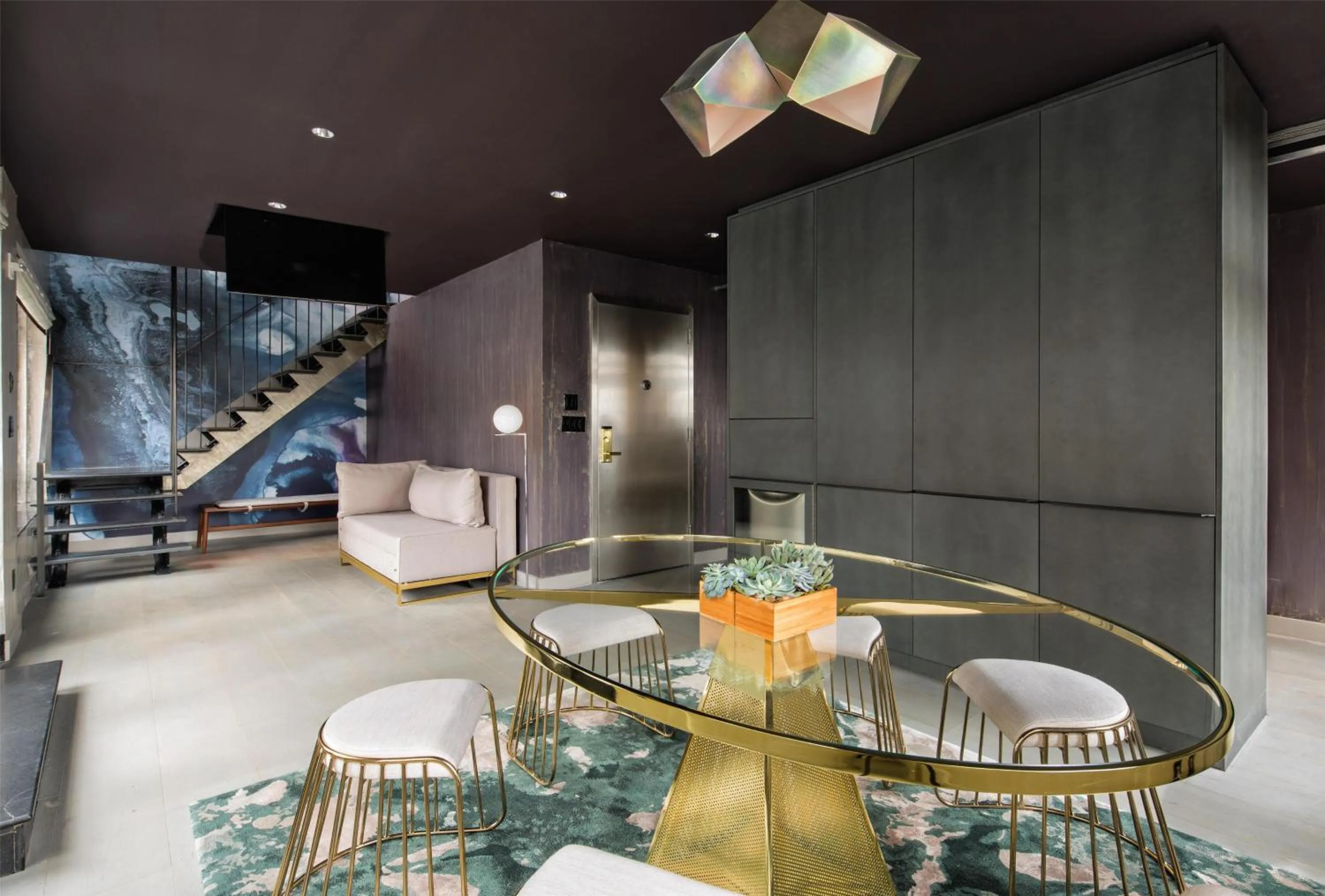 Photo of the whole room in The Time New York, part of JdV by Hyatt