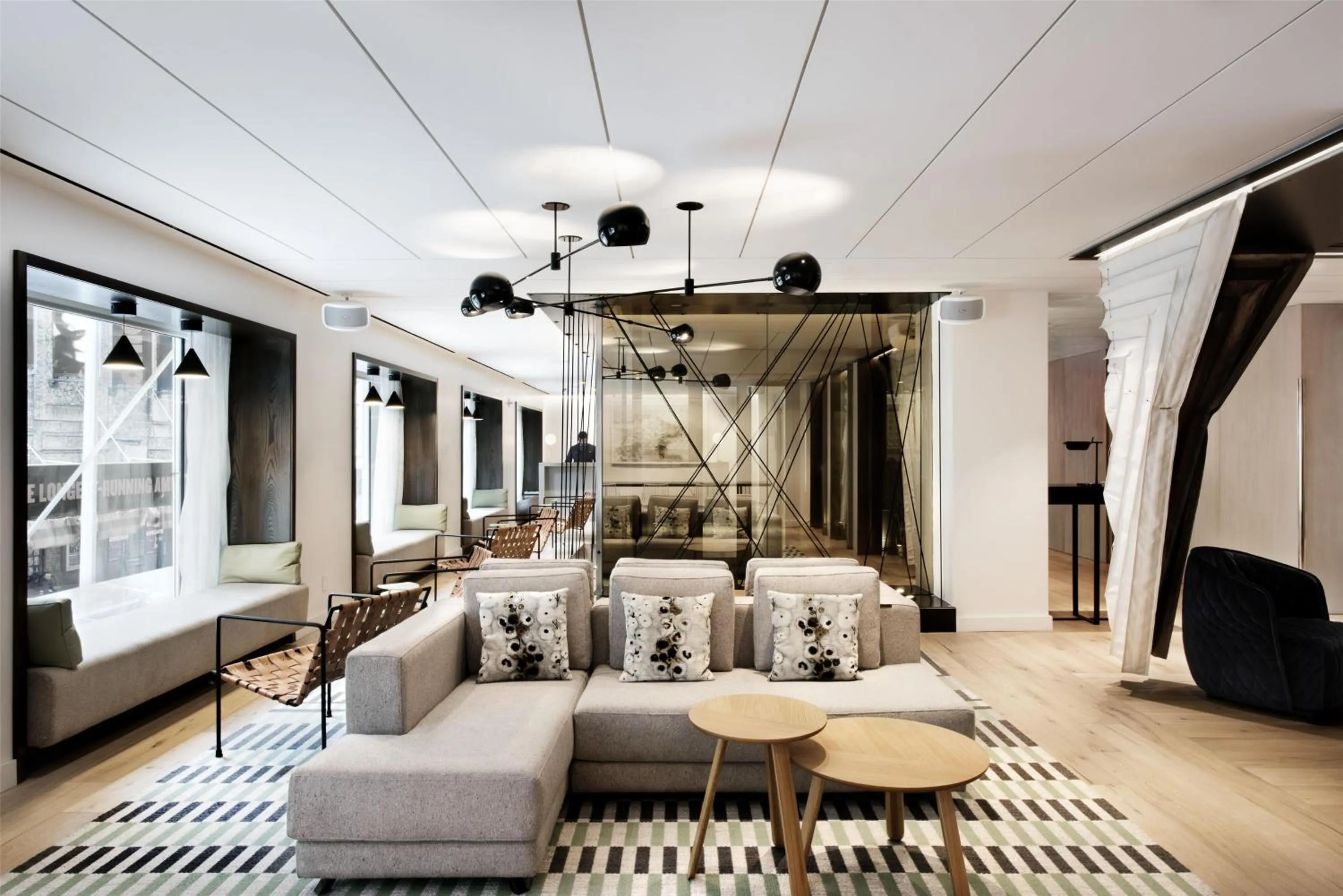 Lounge or bar, Bed in The Time New York, part of JdV by Hyatt