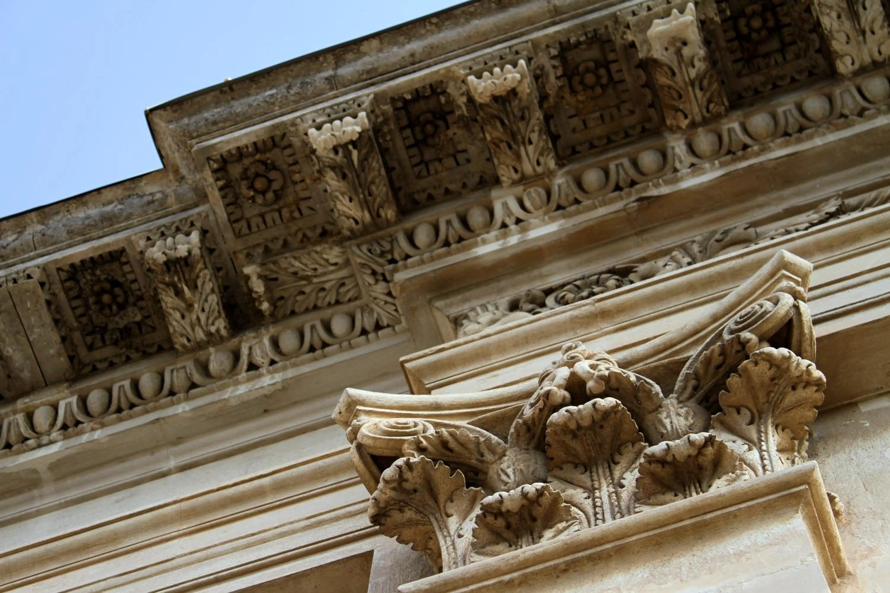 Facade/entrance in B&B Conte Ruggero