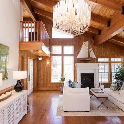 The Burrus House Inn Waterfront Suites