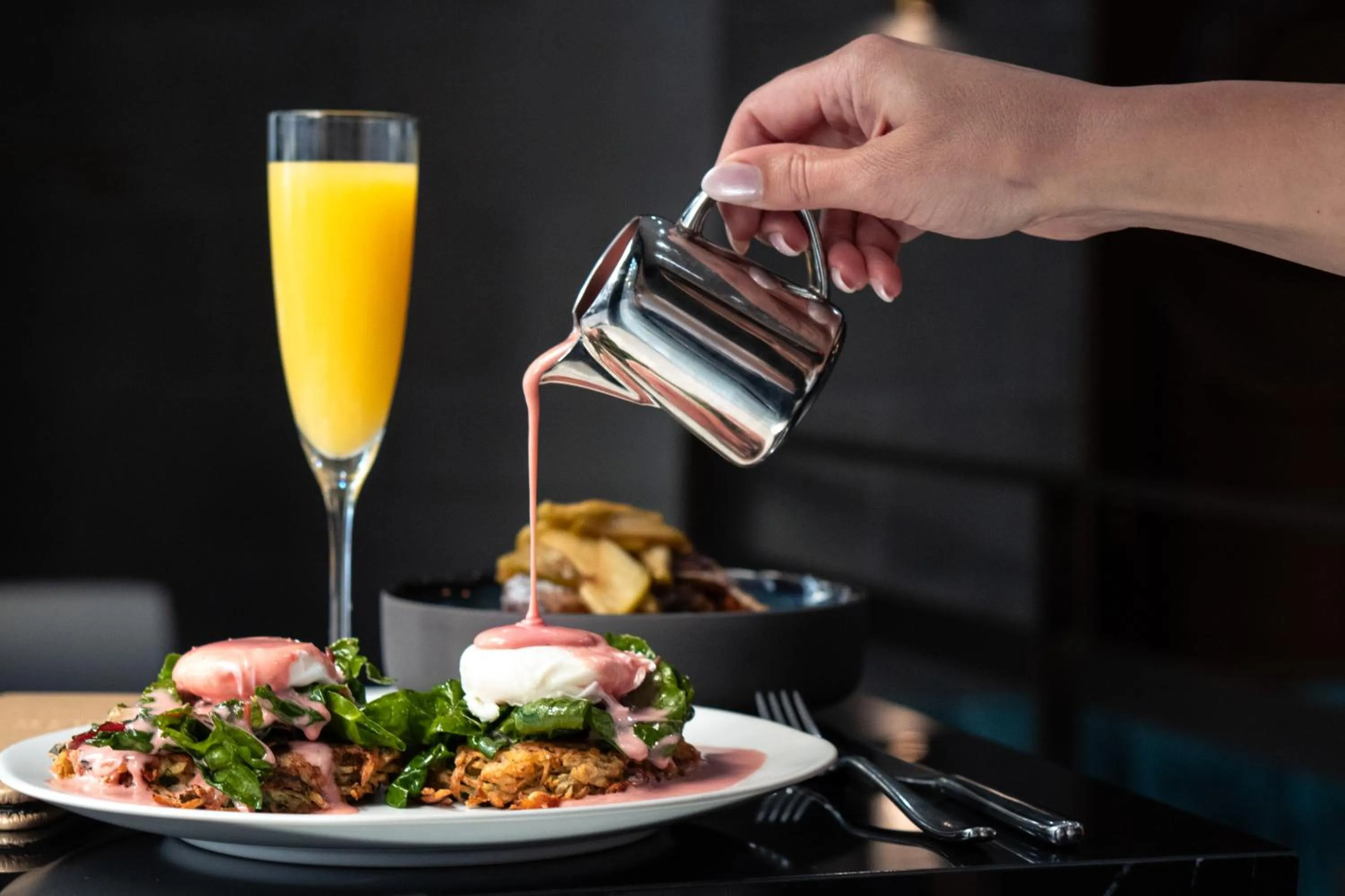 Restaurant/places to eat in Hotel Belleclaire Central Park