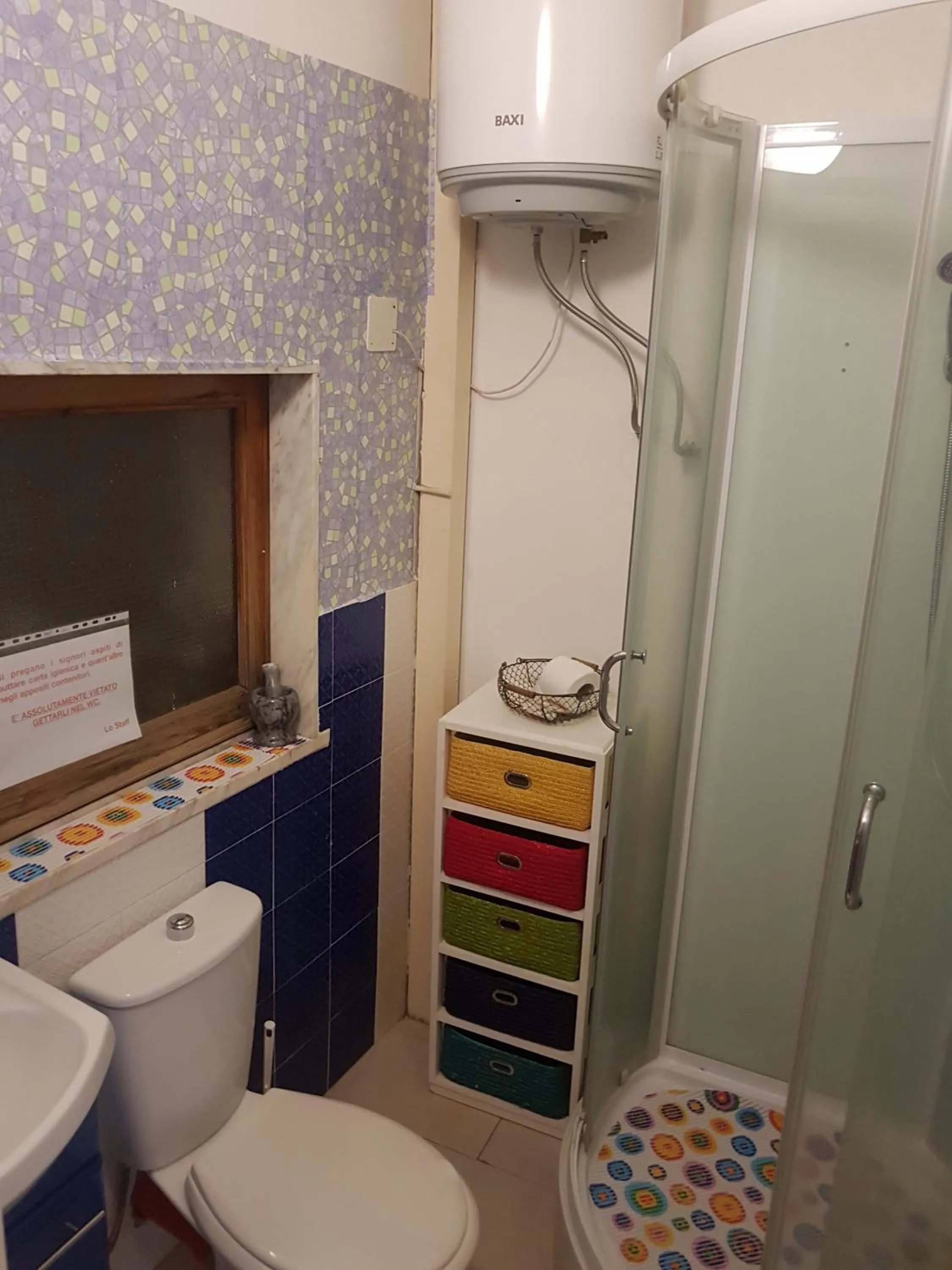 Bathroom in Borgo Marinaro