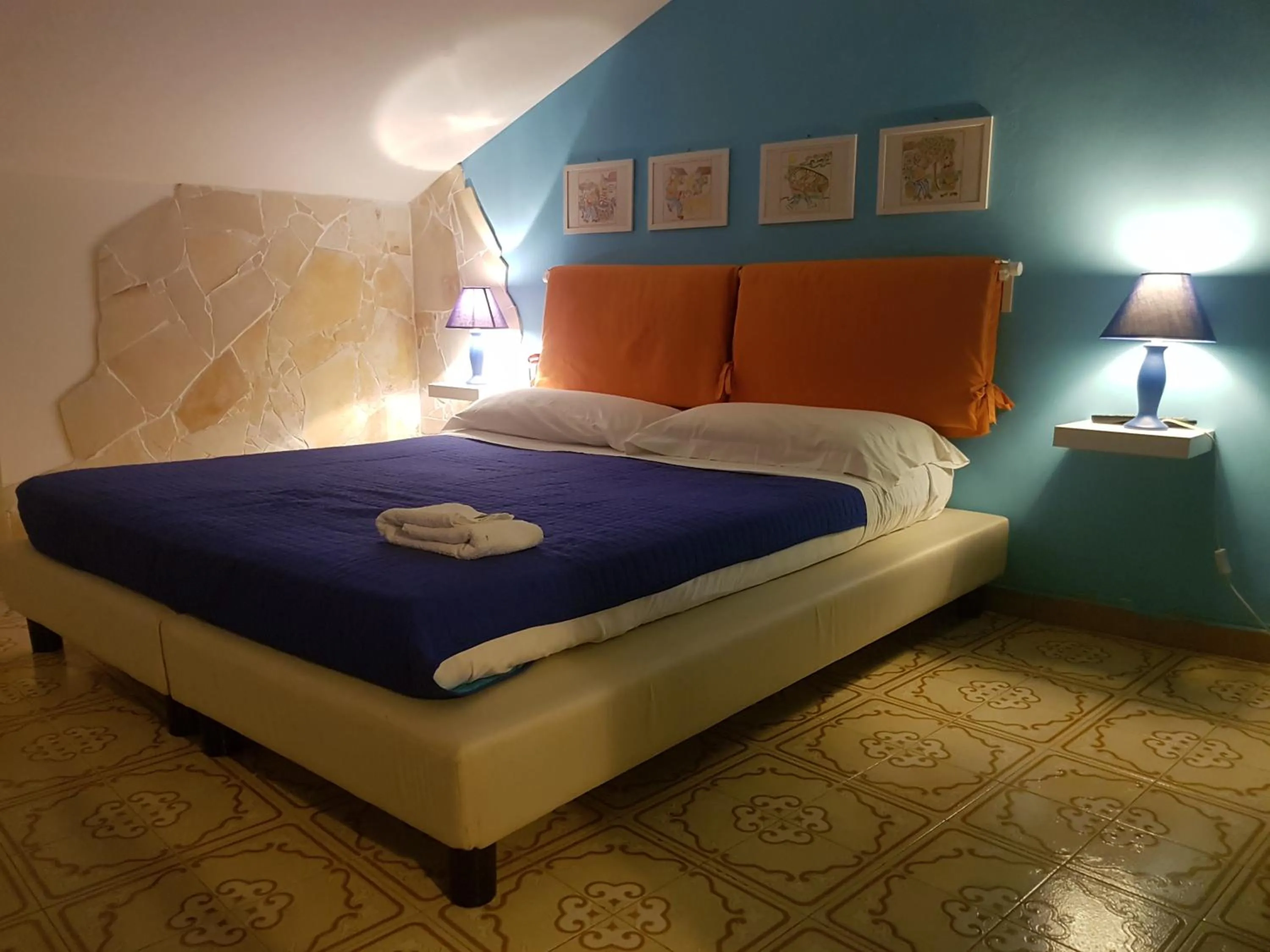 Bedroom, Bed in Borgo Marinaro
