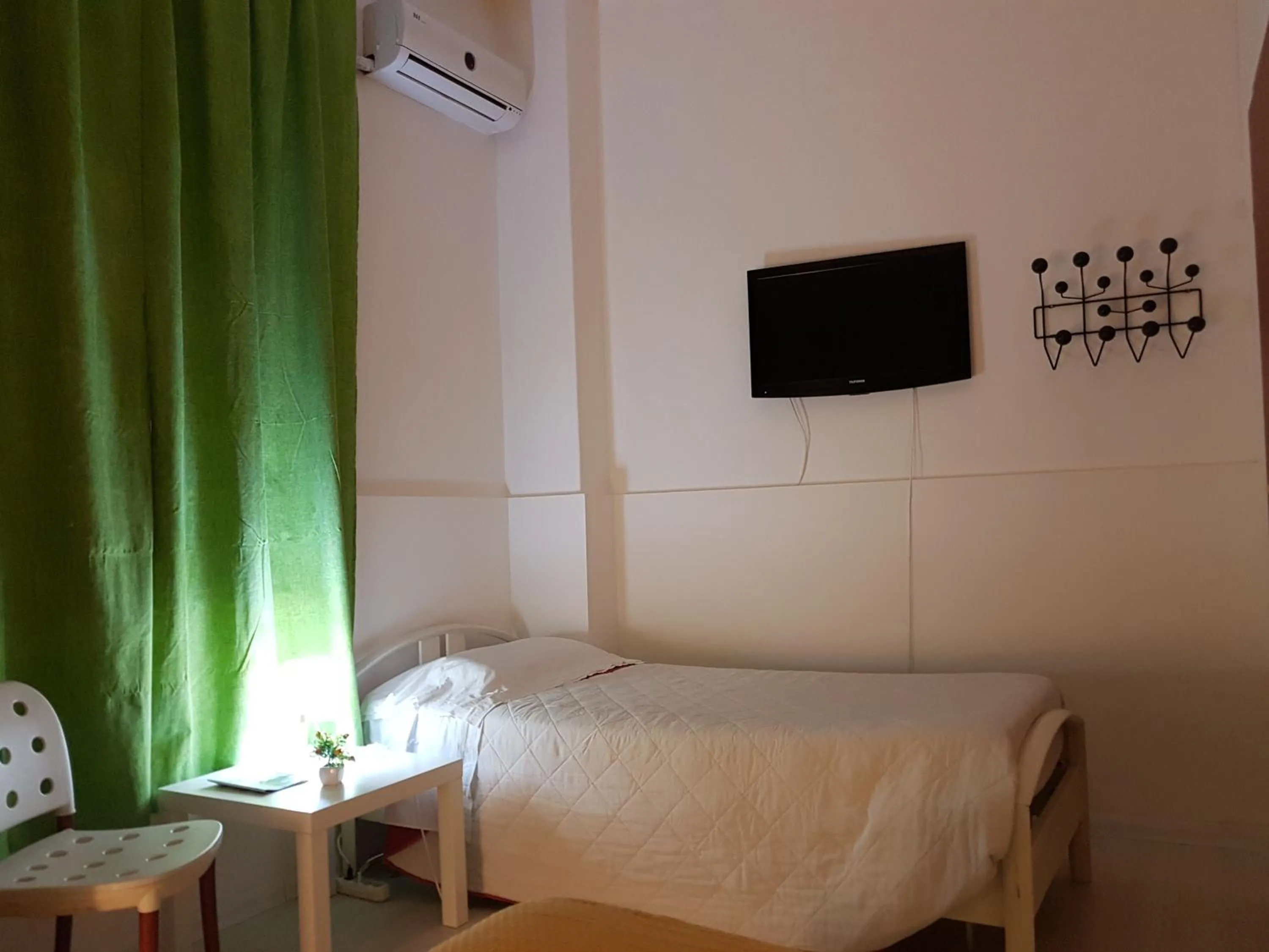 Photo of the whole room, Bed in Borgo Marinaro