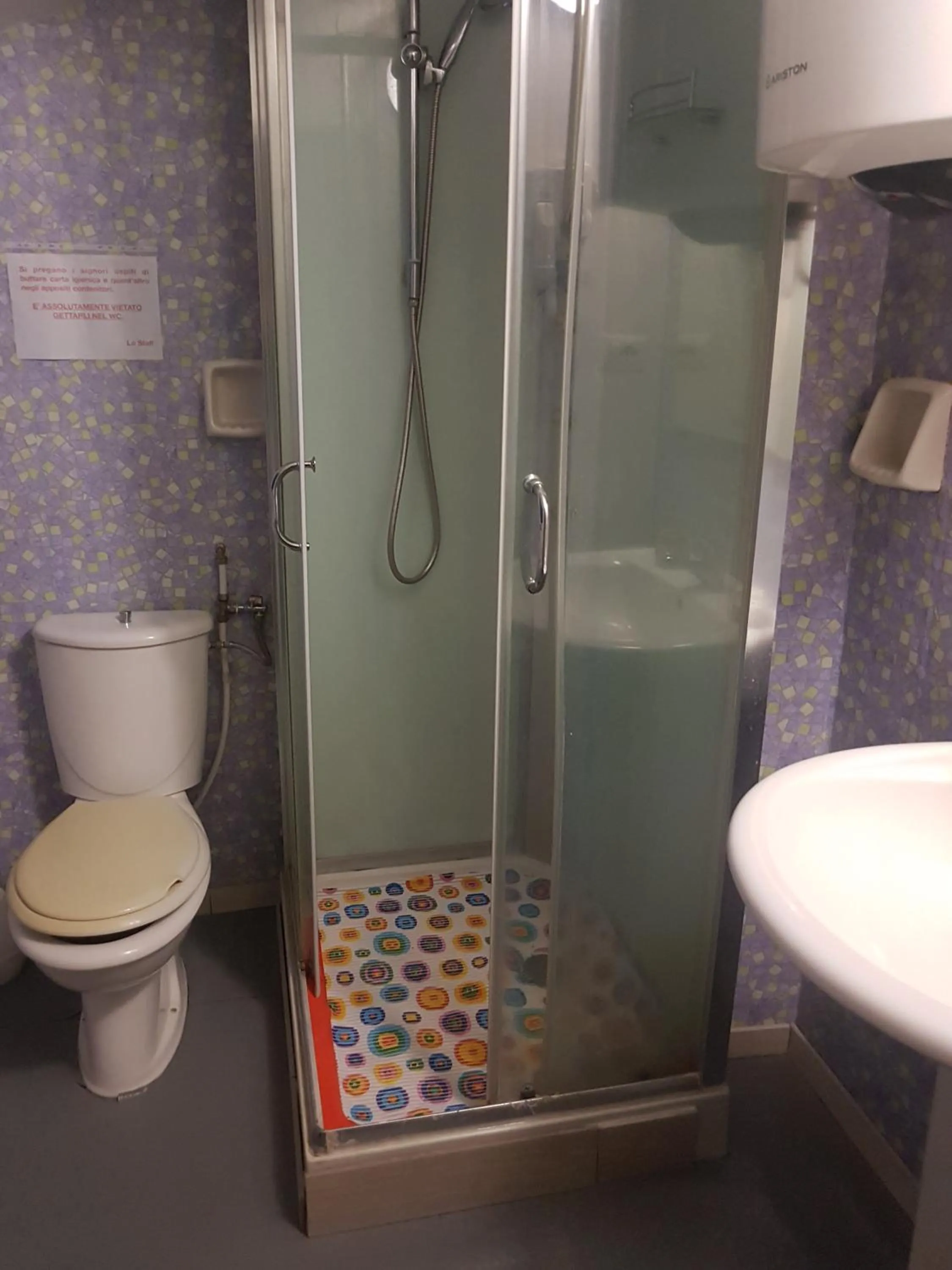 Bathroom in Borgo Marinaro