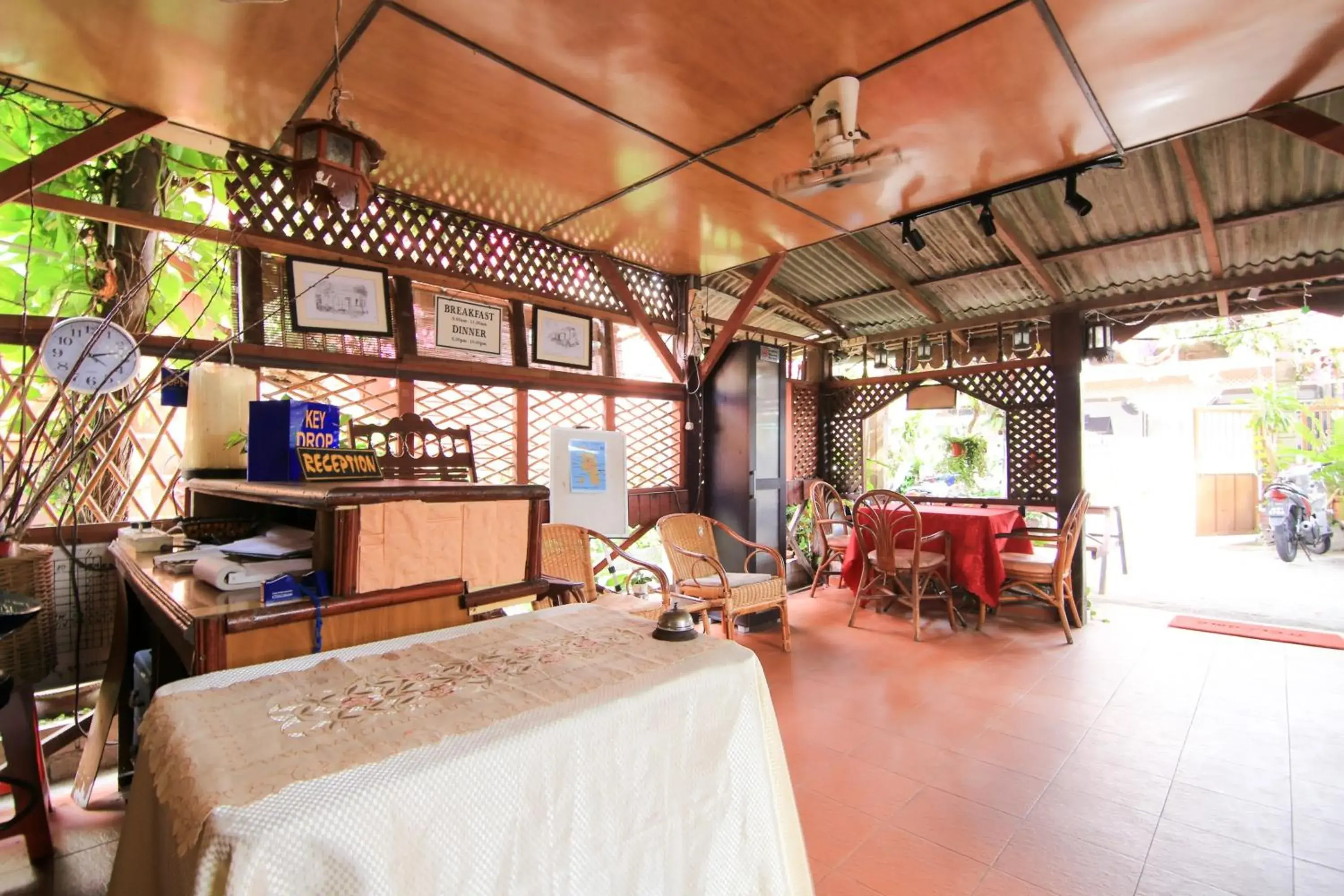 Lobby or reception in Hotel O Ombak Inn Chalet Lobby or reception in Hotel O Ombak Inn Chalet
