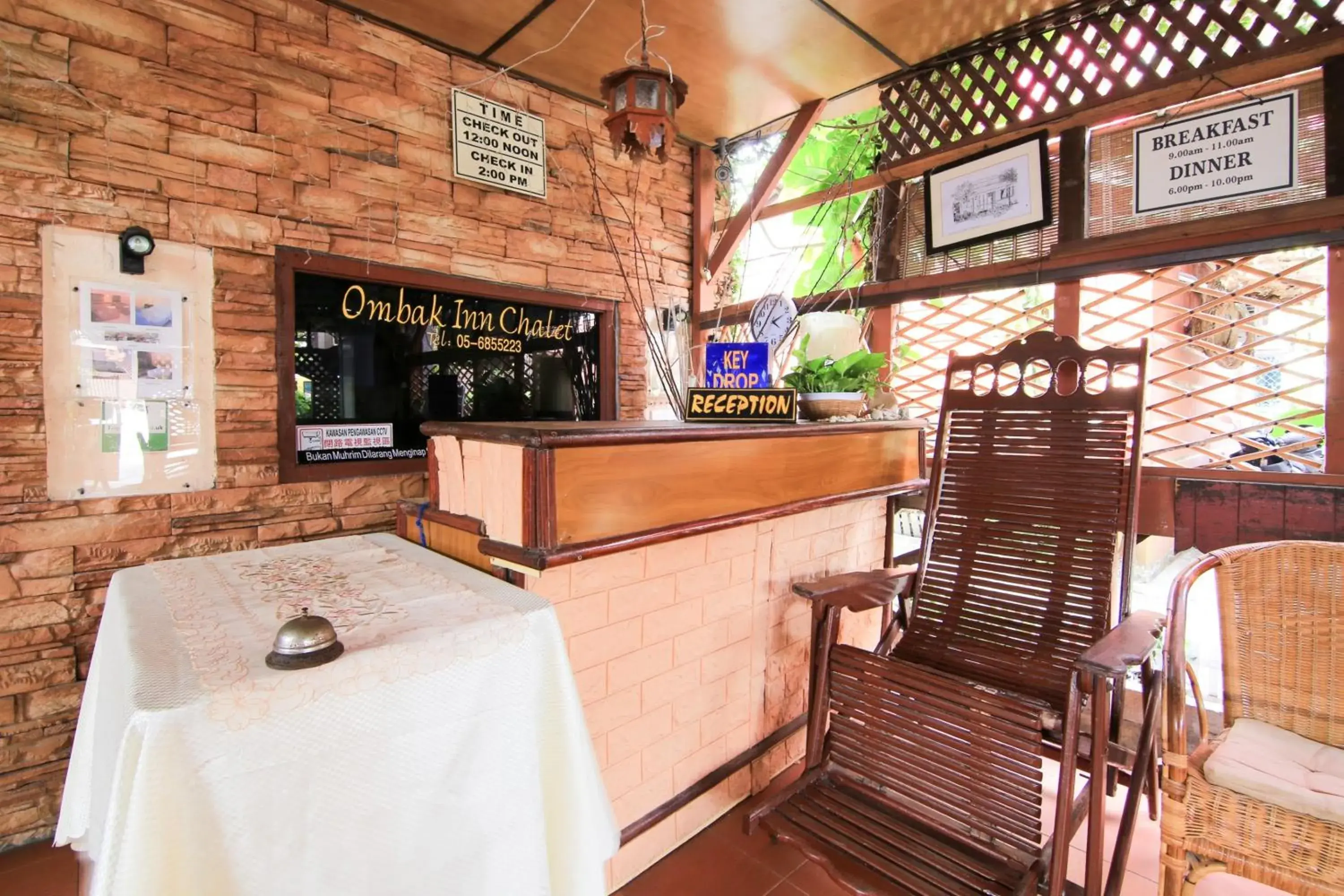 Lobby or reception in Hotel O Ombak Inn Chalet Lobby or reception in Hotel O Ombak Inn Chalet