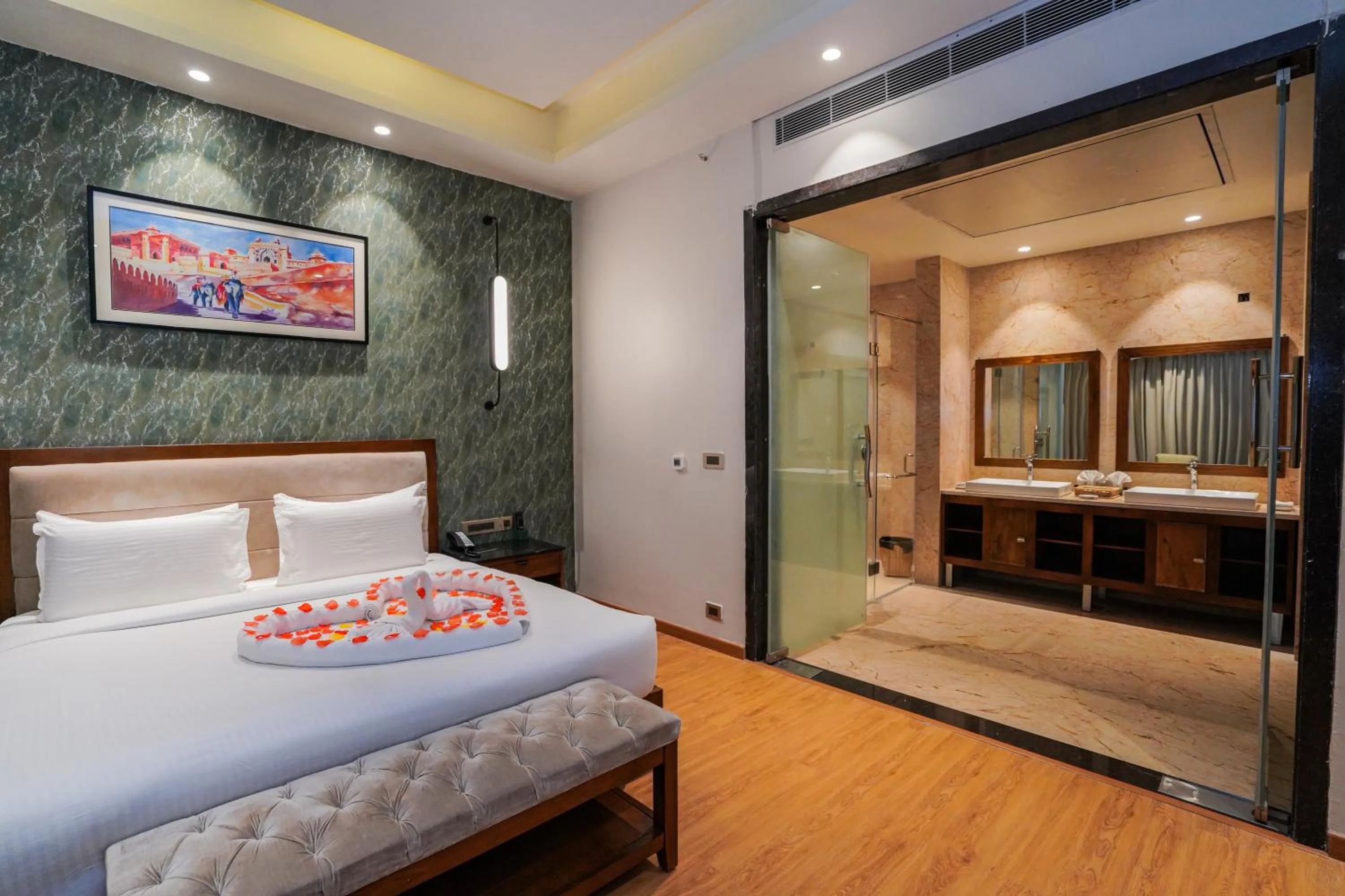 Bedroom, Bed in Pushkara Resort and Spa, Pushkar