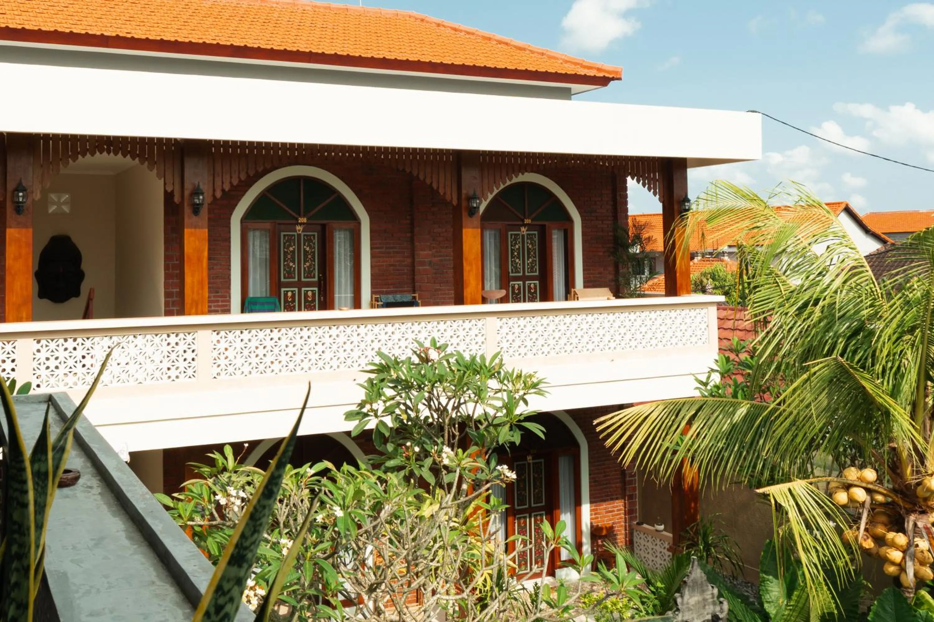 D-Anyar Stay and Surf Canggu