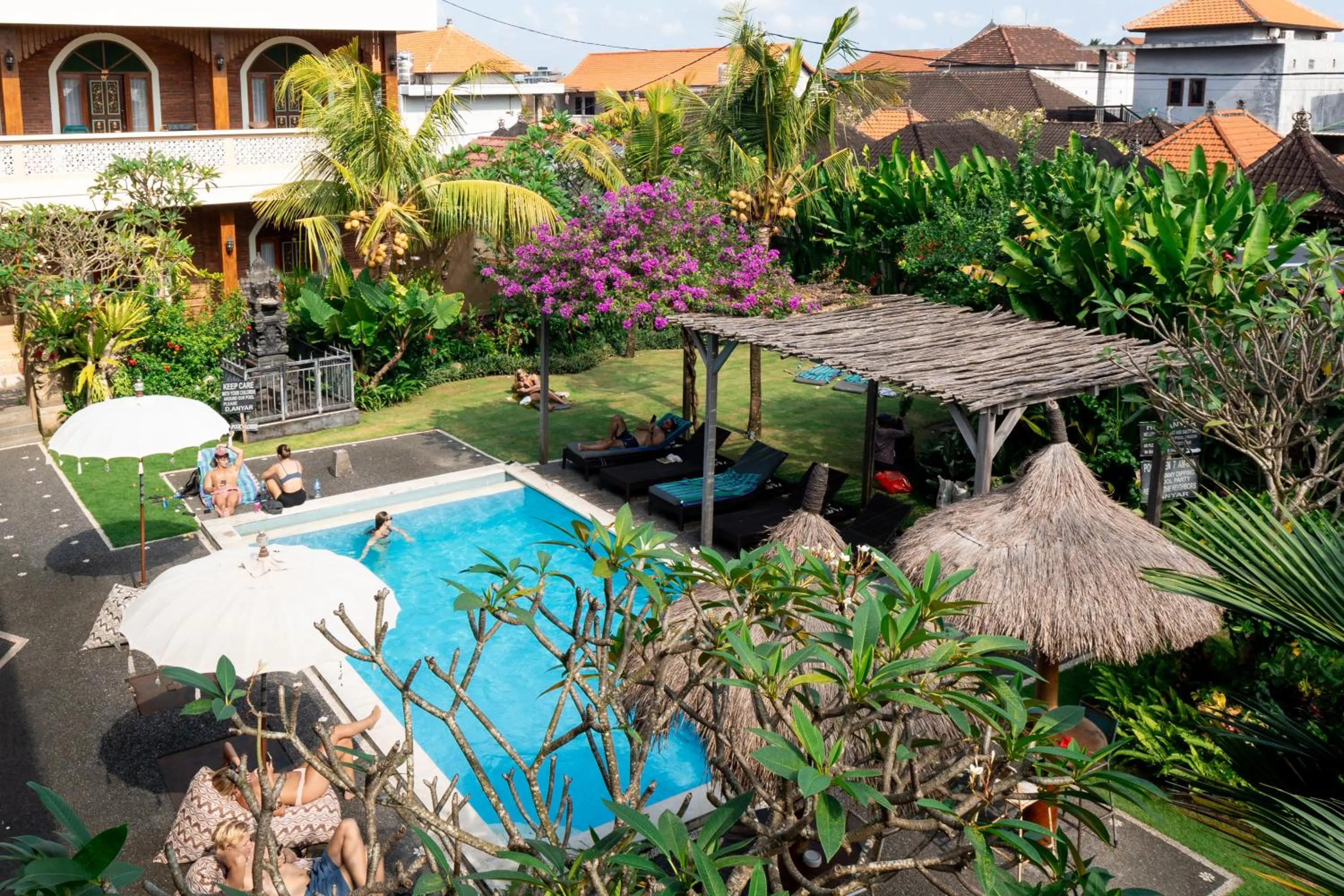 D-Anyar Stay and Surf Canggu