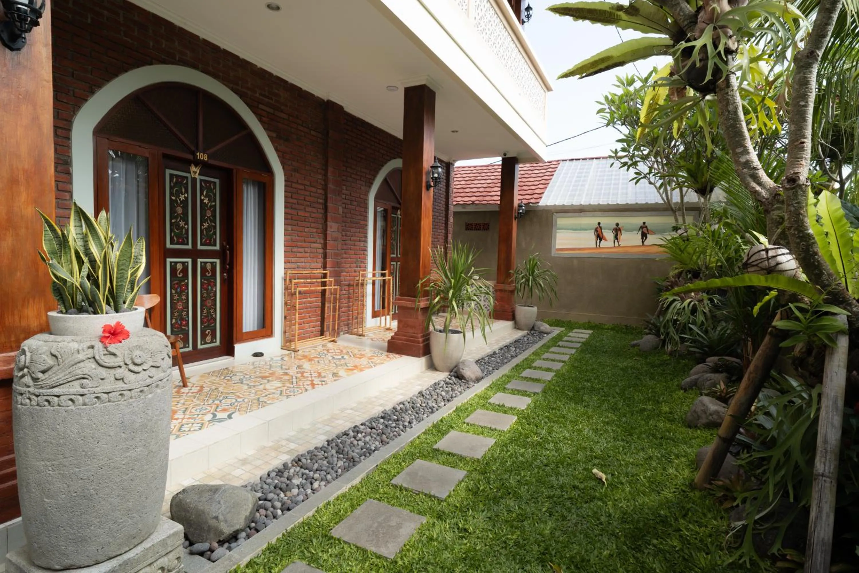 D-Anyar Stay and Surf Canggu