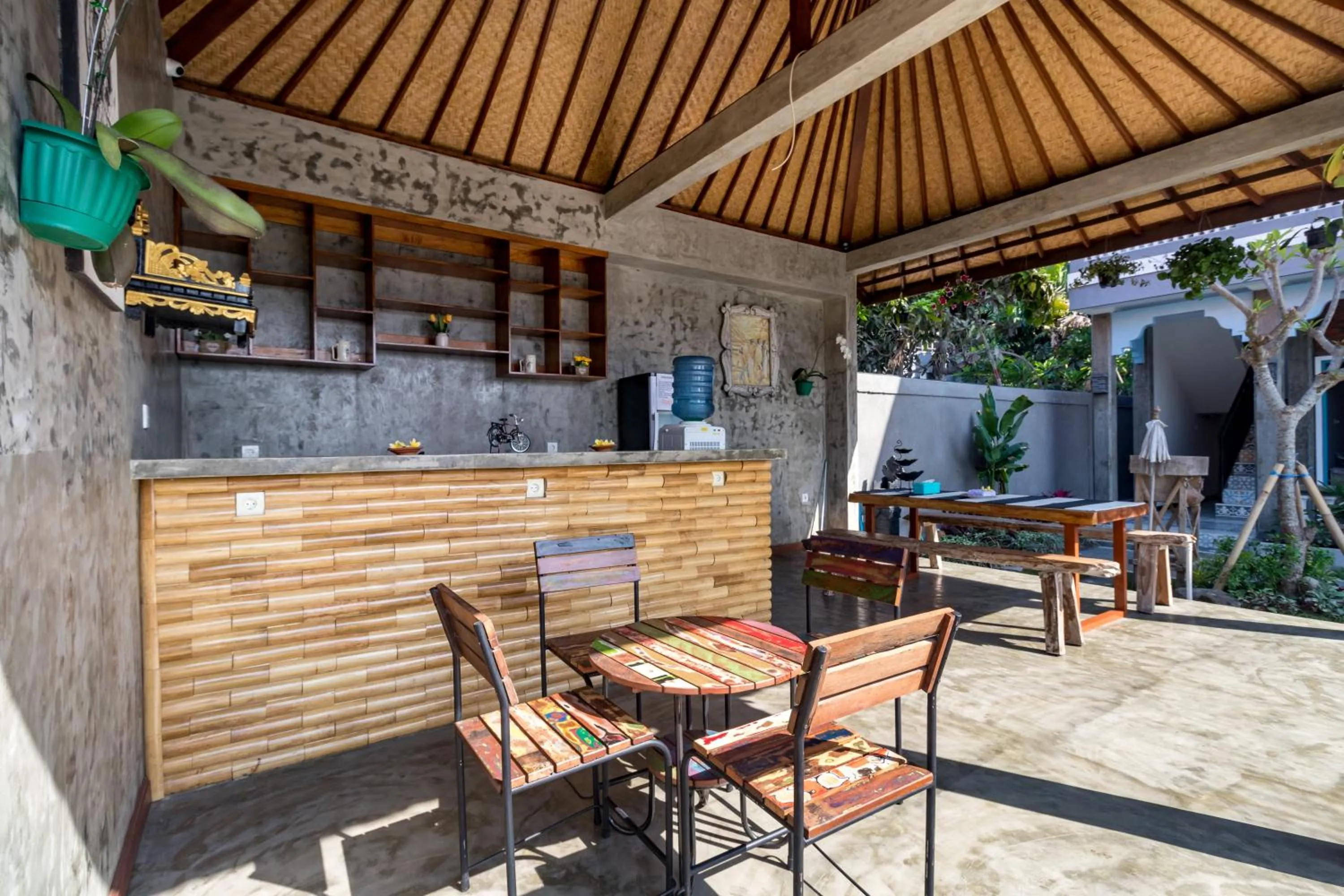Kitchen or kitchenette in D-Anyar Stay and Surf Canggu